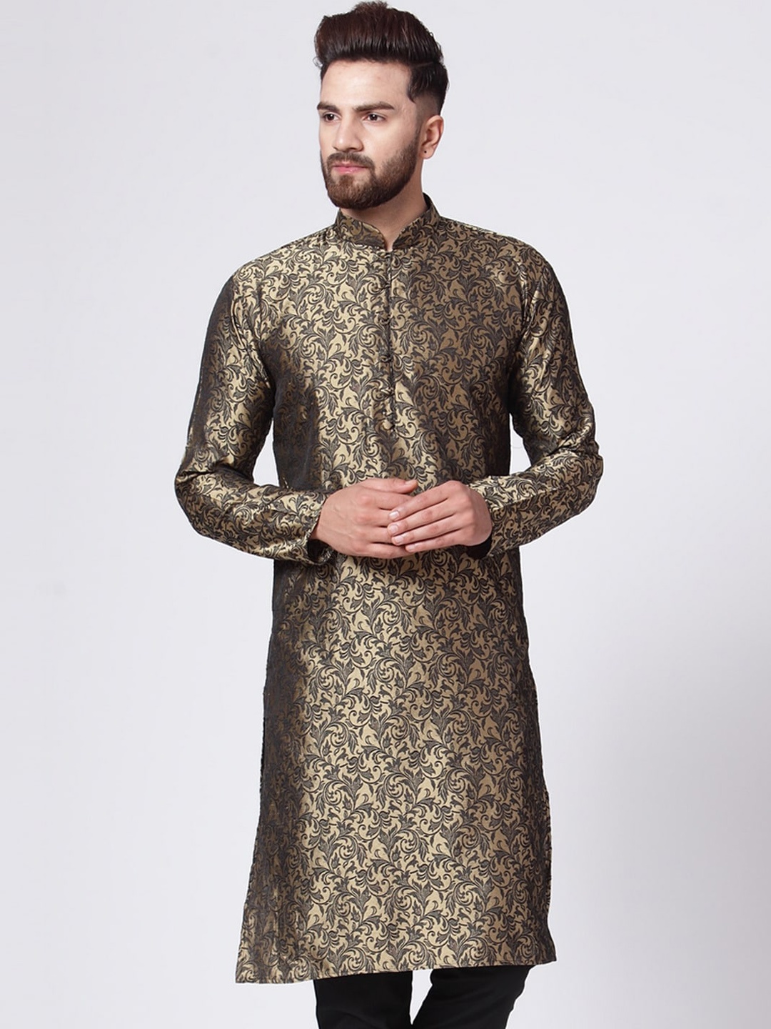 

Jompers Men Gold-Toned & Black Woven Design Straight Kurta