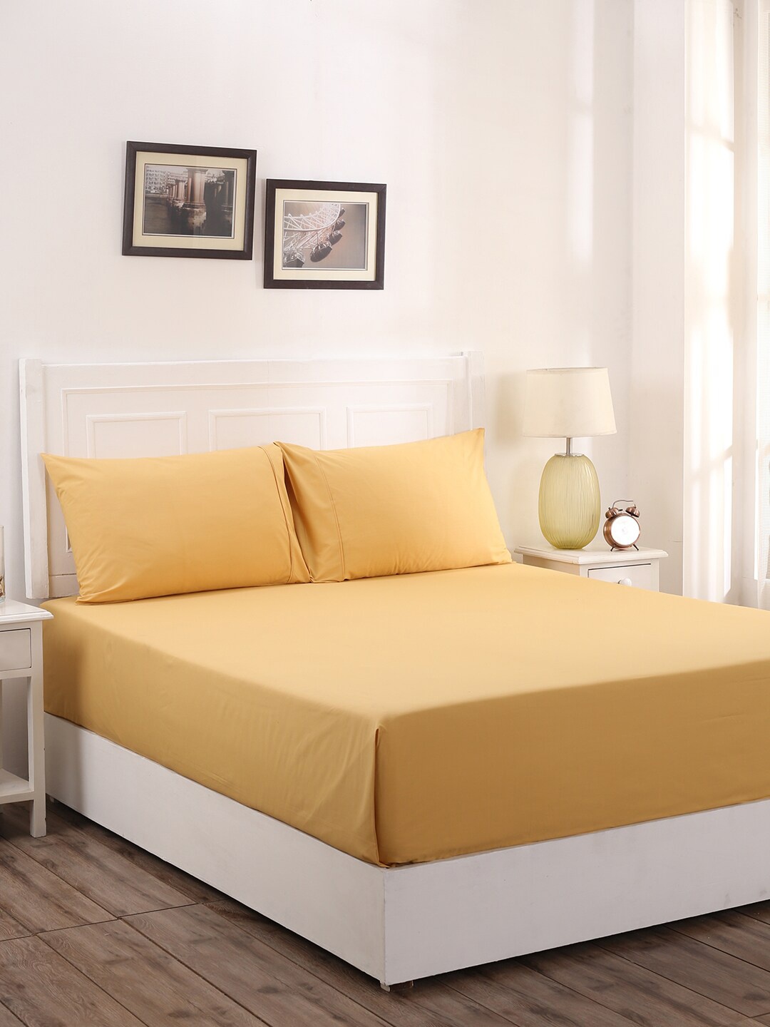 

MASPAR Gold-Coloured Solid 200 TC Cotton 1 King Bedsheet with 2 Pillow Covers