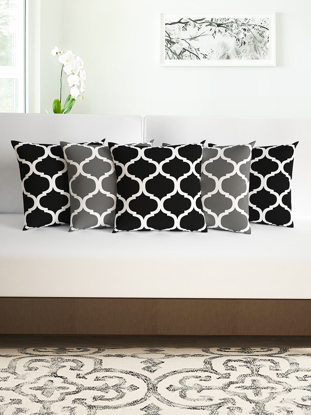 

Divine Casa Black & Grey Set of 5 Abstract Square Cushion Covers
