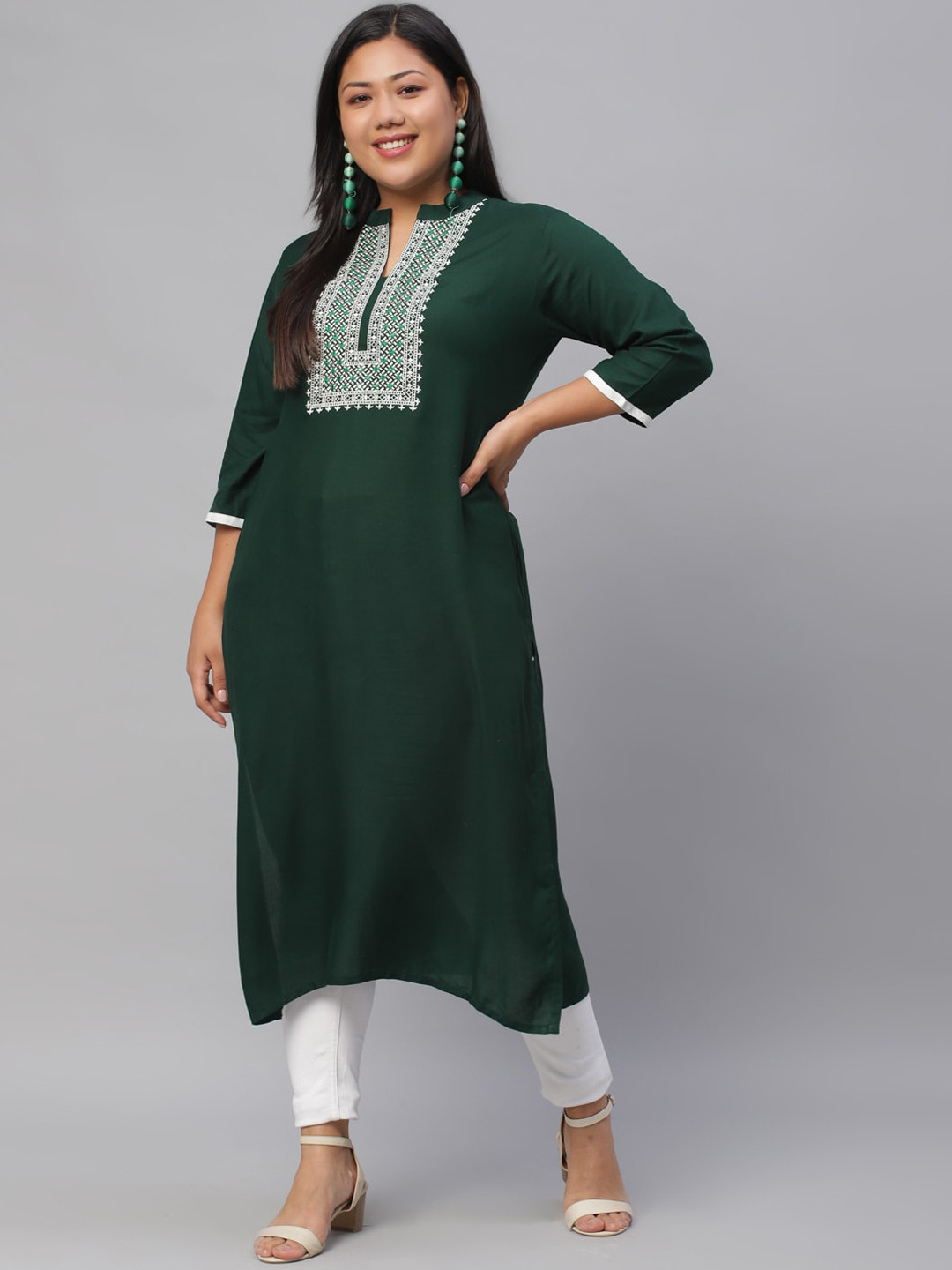 

EXTRA LOVE BY LIBAS Plus Size Women Green & White Geometric Yoke Design Mirror Work Kurta
