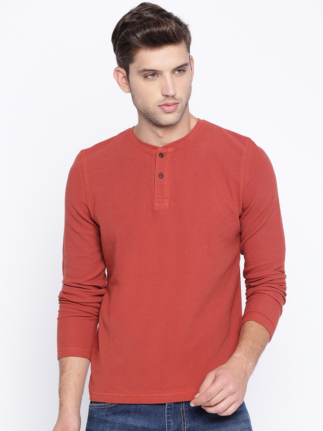 

Basics Men Rust Solid Round Neck T-shirt