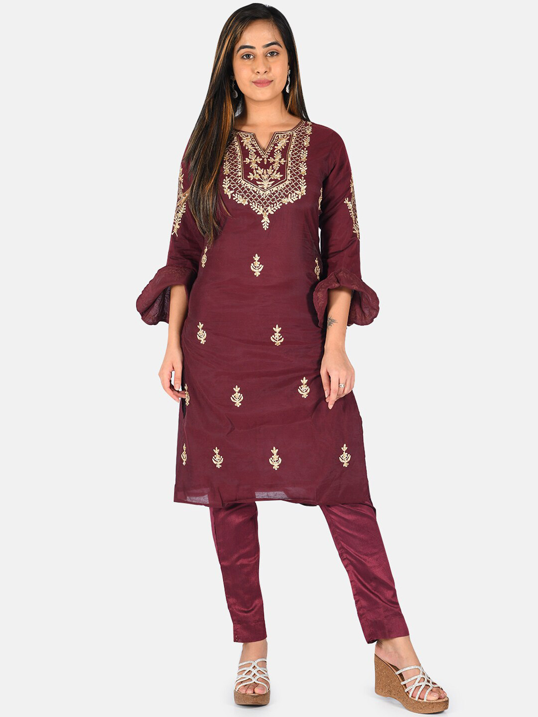 

Neerus Women Burgundy Embroidered Straight Kurta