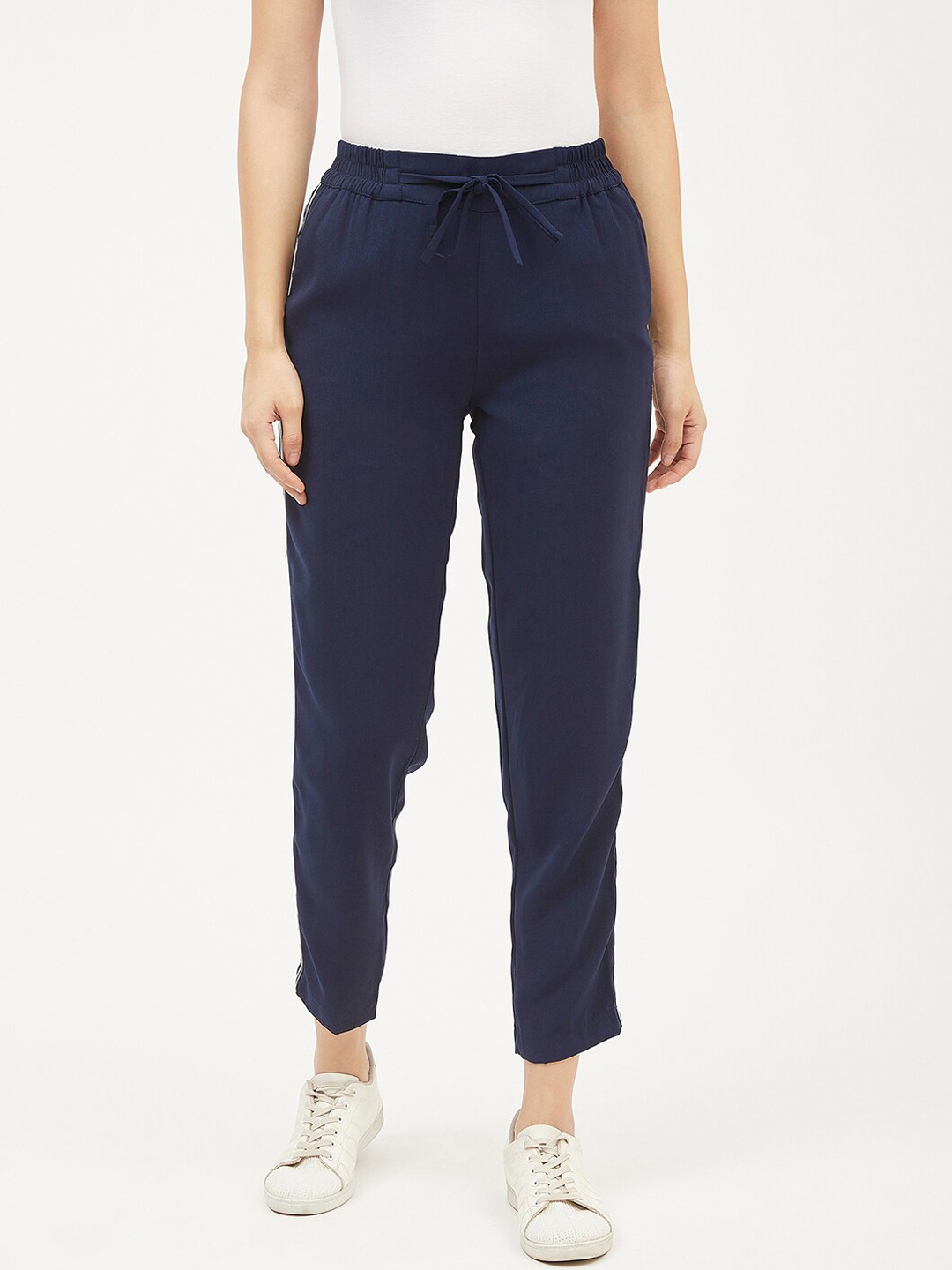 

Harpa Women Navy Blue Smart Regular Fit Solid Trousers