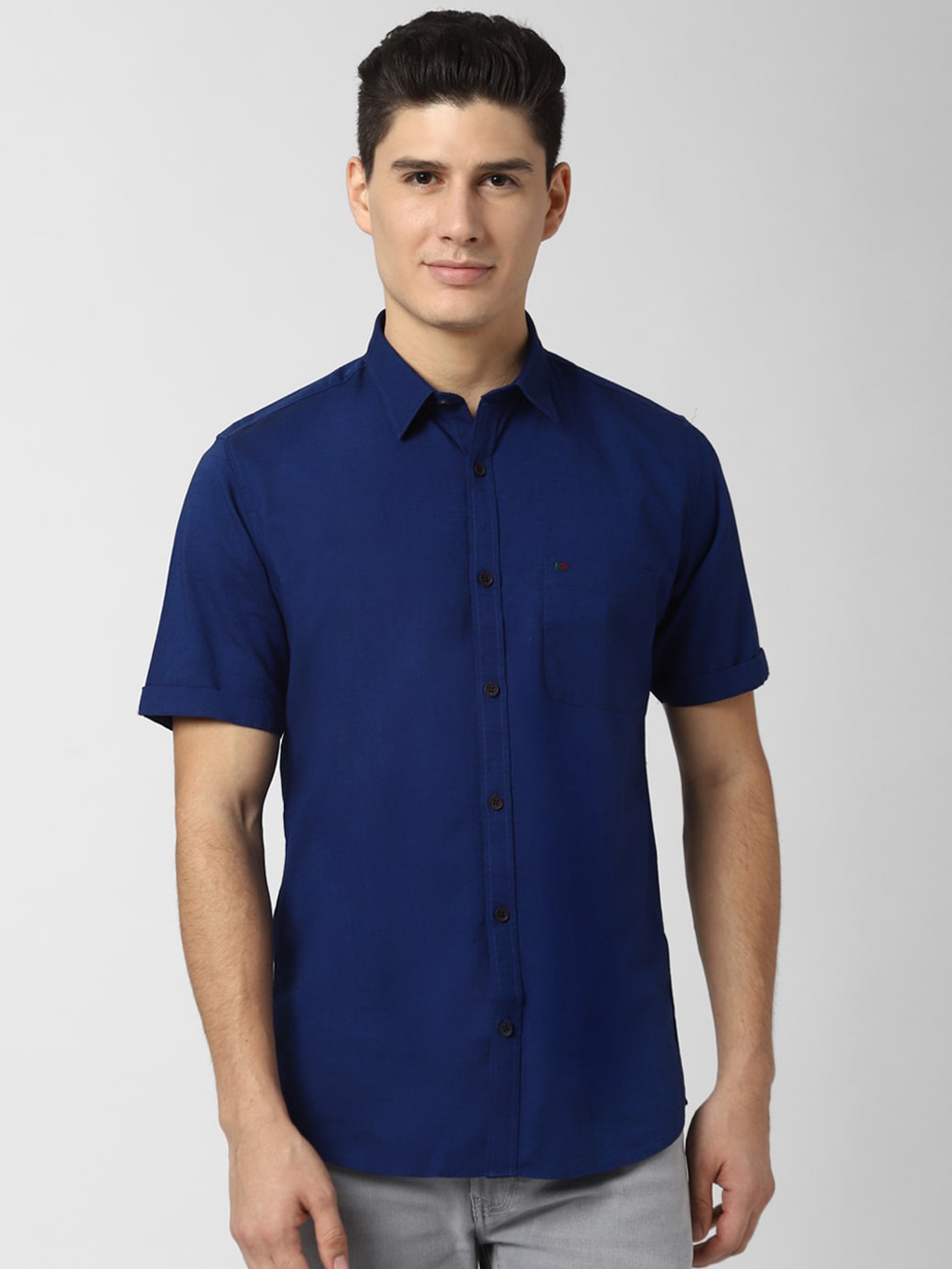

Peter England Casuals Men Blue Regular Fit Solid Casual Shirt