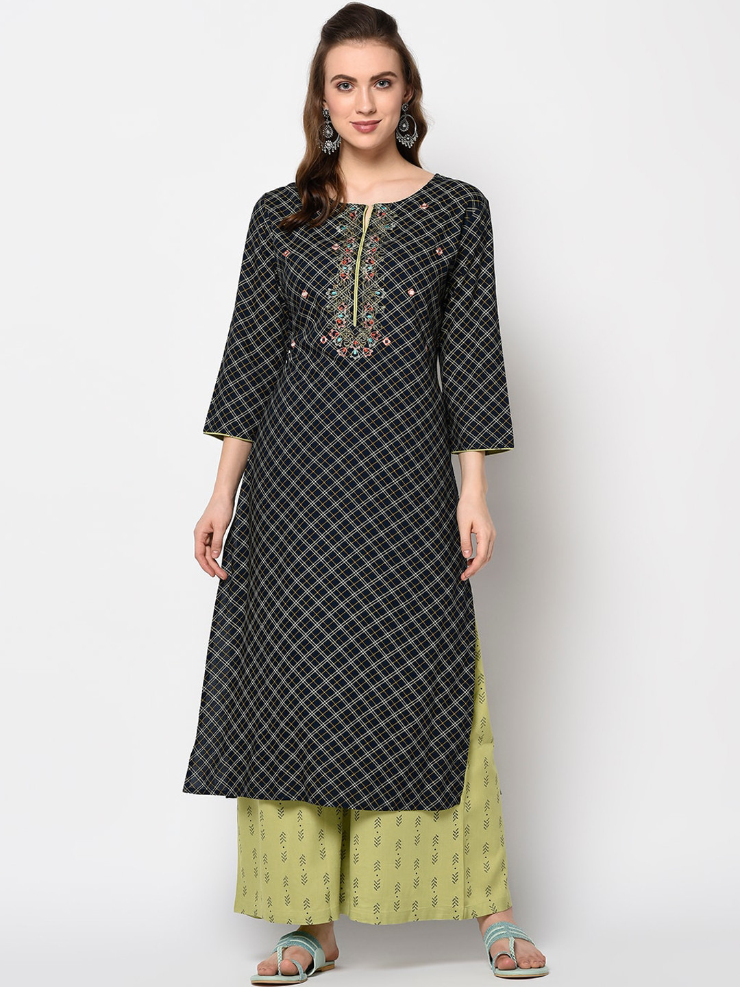 

Yufta Women Navy Blue & Green Printed Kurta with Palazzos