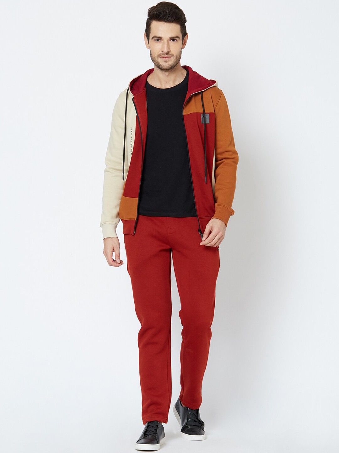 

Sweet Dreams Men Rust Red & Beige Colourblocked Tracksuit
