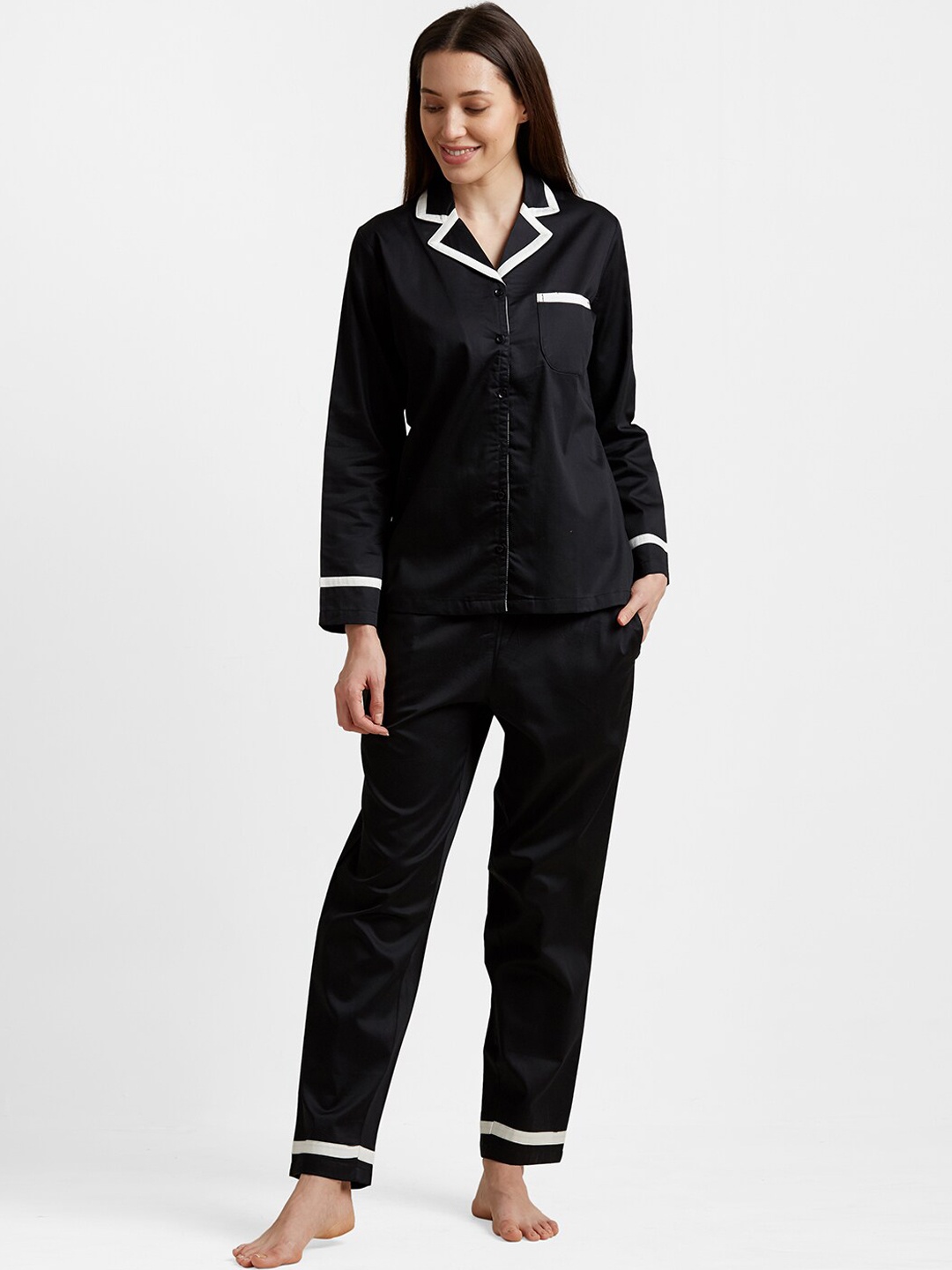 

DRAPE IN VOGUE Women Black Solid Night suit