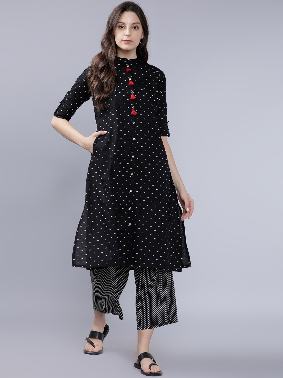 

Vishudh Women Black Printed A-Line Kurta