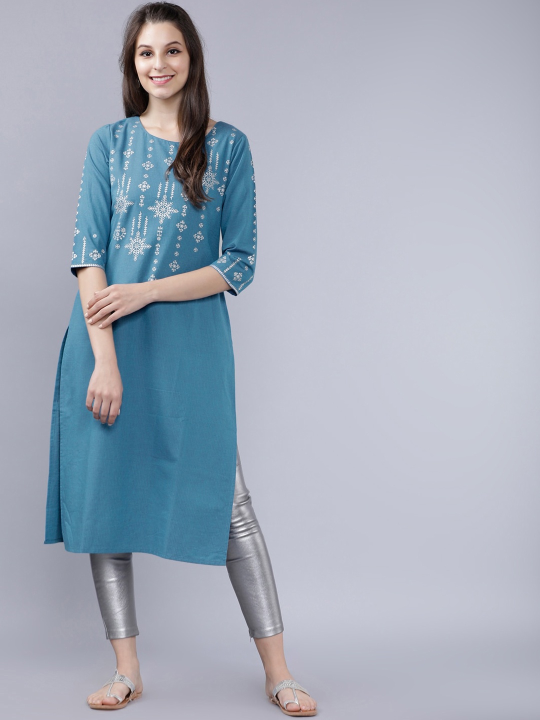 

Vishudh Women Blue Yoke Design Straight Kurta