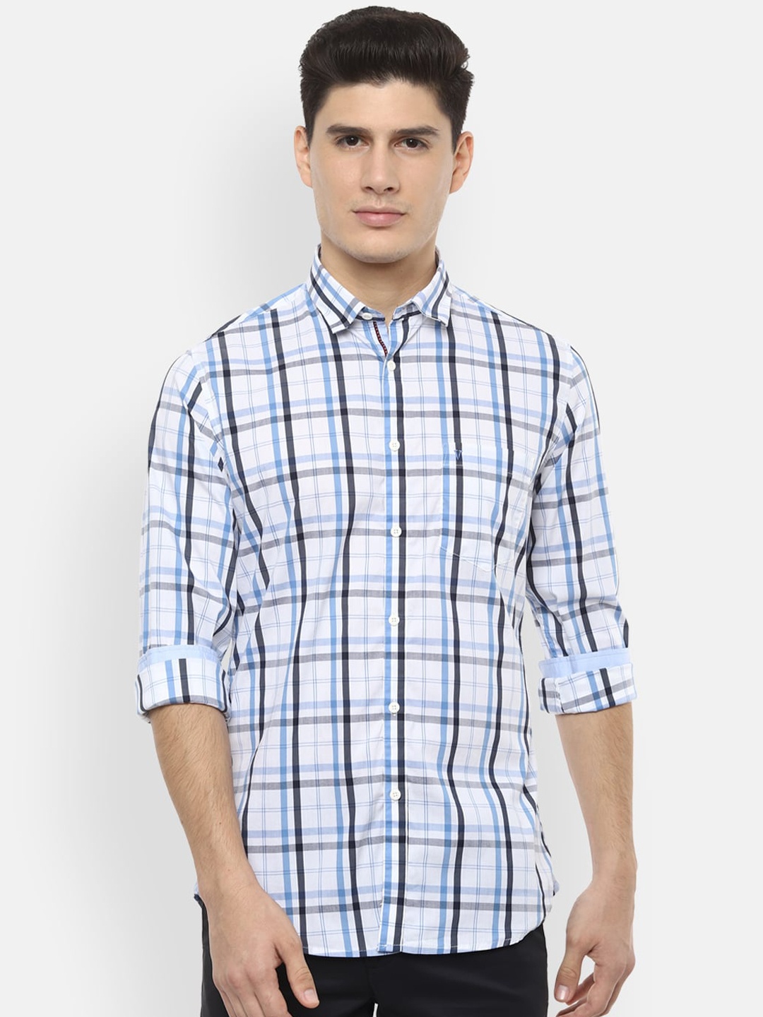 

Van Heusen Sport Men Blue & White Regular Fit Checked Casual Shirt
