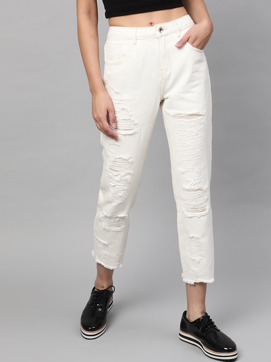 

STREET 9 Women White Straight Fit Mid-Rise Highly Distressed Stretchable Jeans