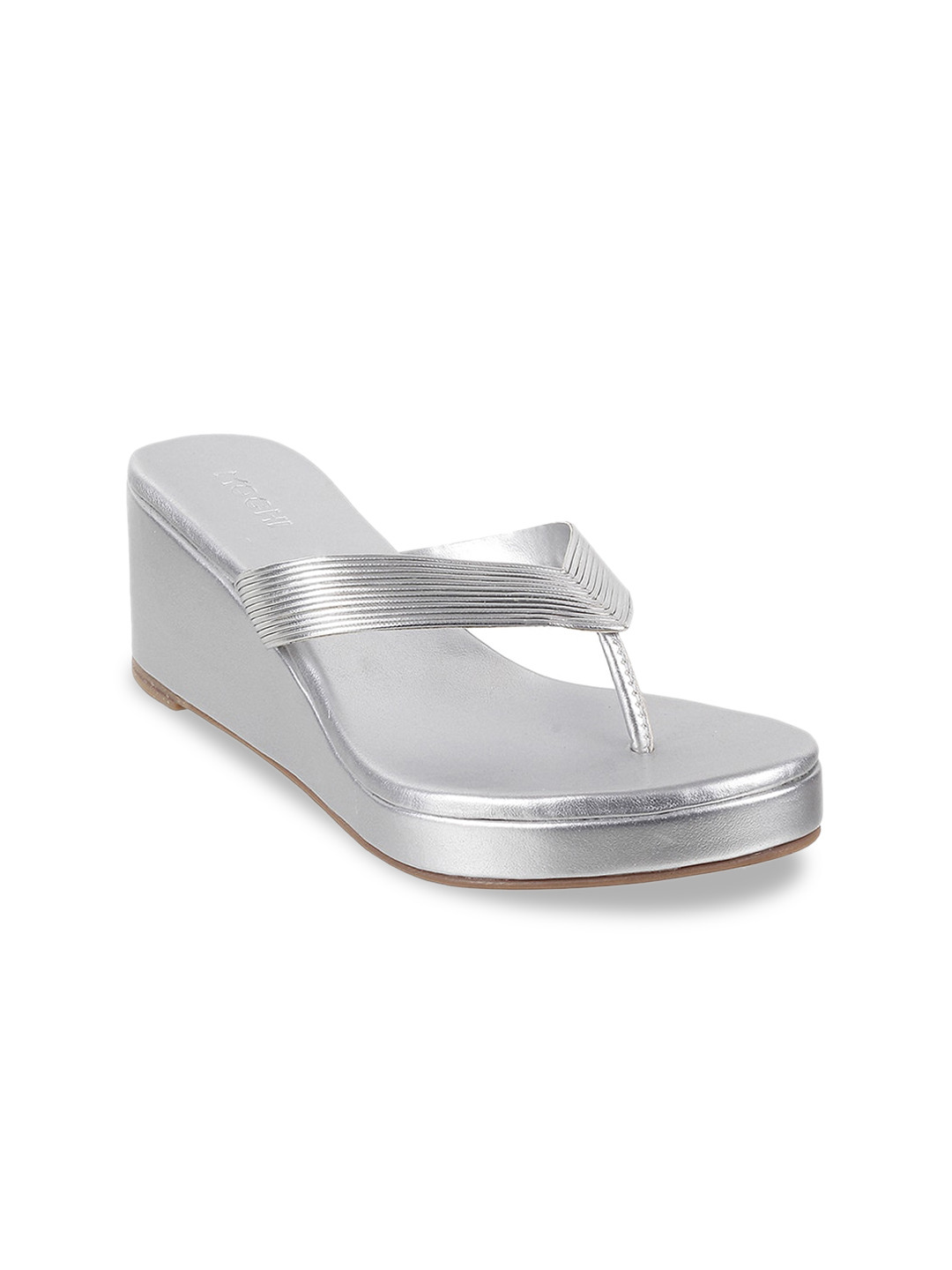 

Mochi Women Silver-Toned Solid Heels
