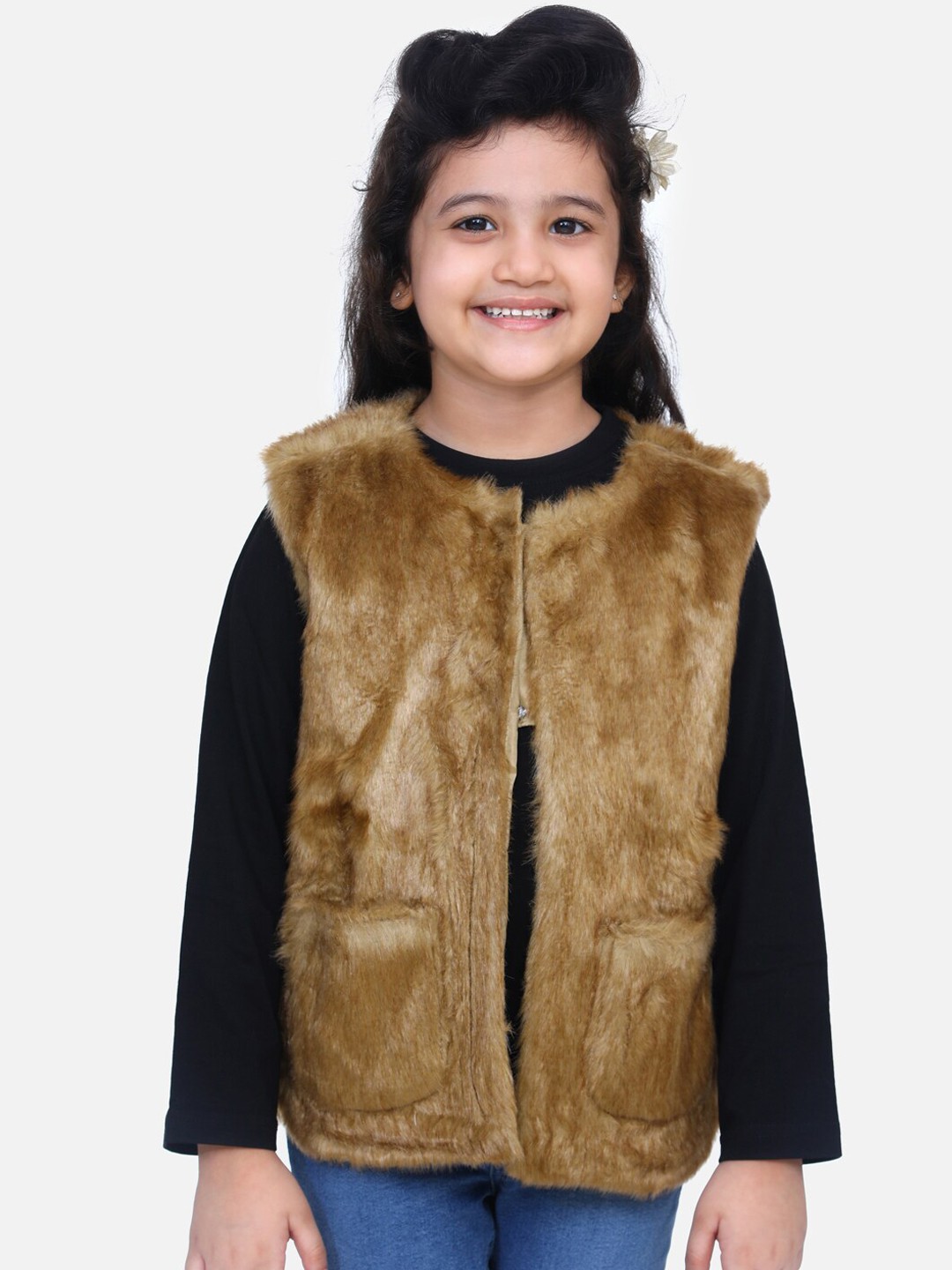 

LilPicks Girls Beige Solid Tailored Jacket
