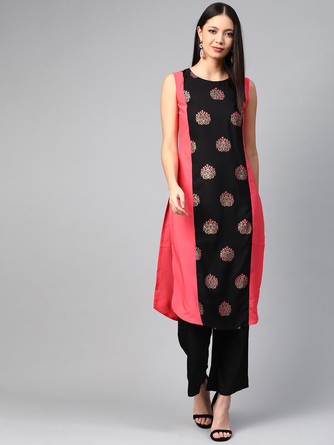 

ZIYAA Women Coral Red & Black Printed Straight Kurta