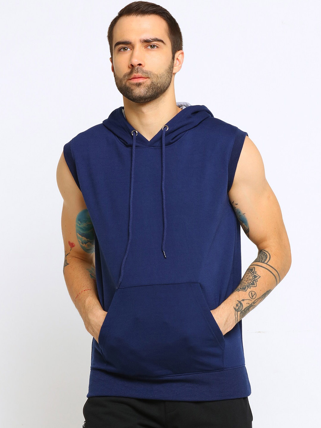 

Maniac Men Navy Blue Solid Hooded Sweatshirt