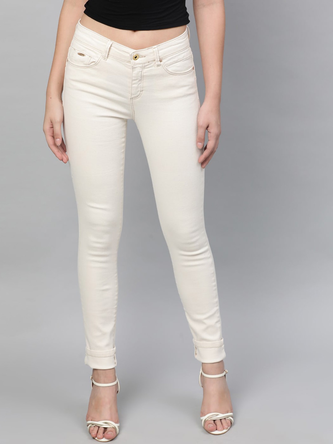 

STREET 9 Women White Skinny Fit Mid-Rise Clean Look Stretchable Jeans