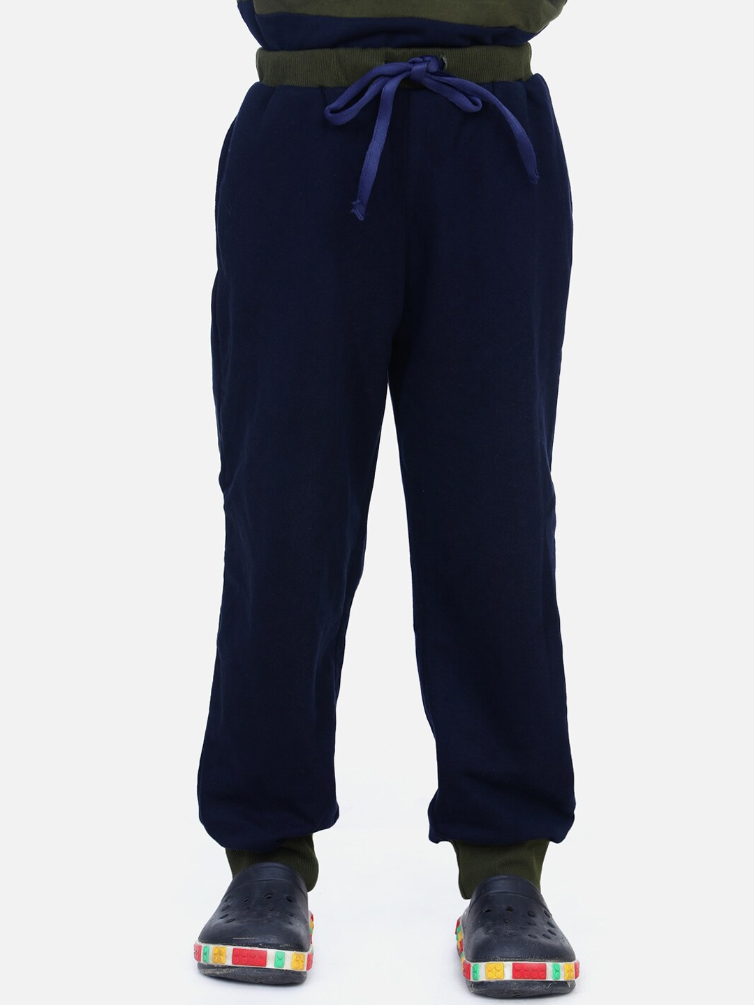 

LilPicks Boys Navy Blue Solid Slim-Fit Joggers