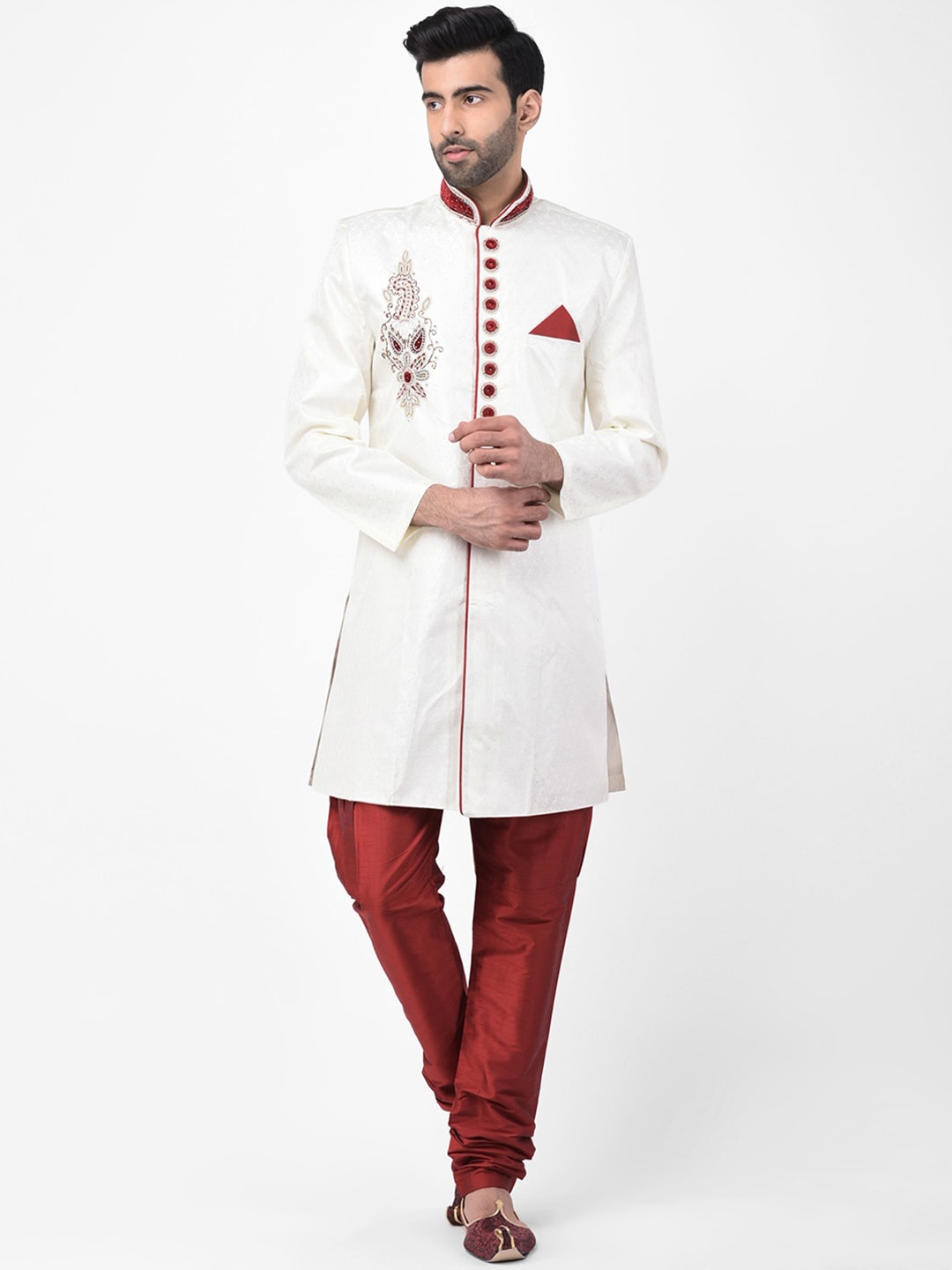 

SG LEMAN Men Off-White & Maroon Solid Kurta with Pyjamas