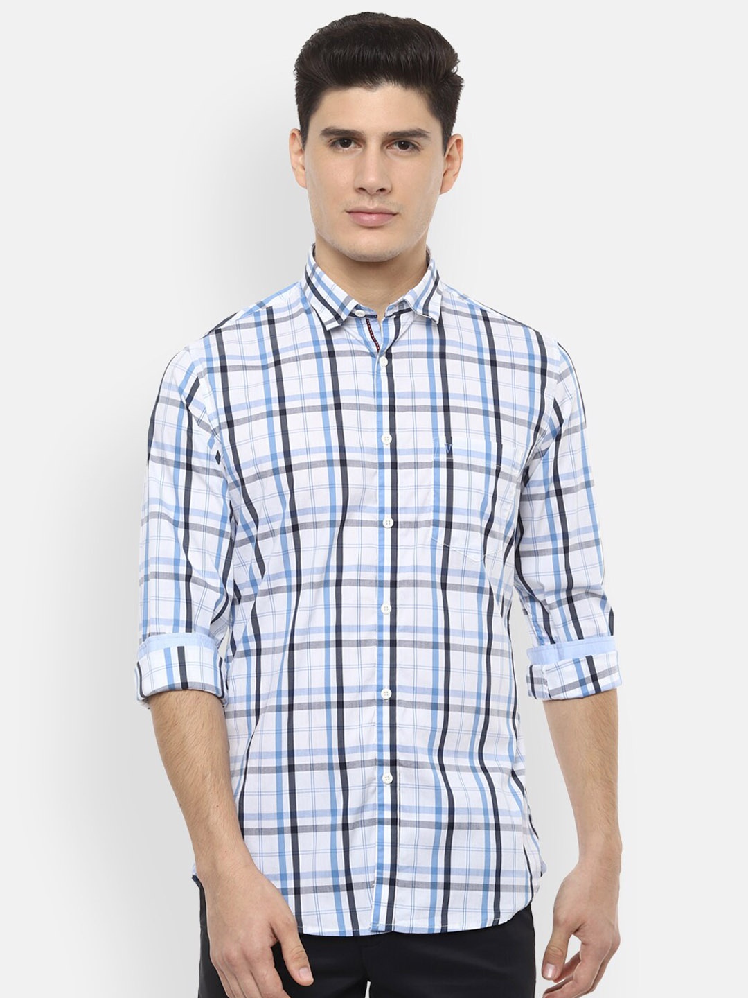 

Van Heusen Sport Men Blue & White Regular Fit Checked Casual Shirt