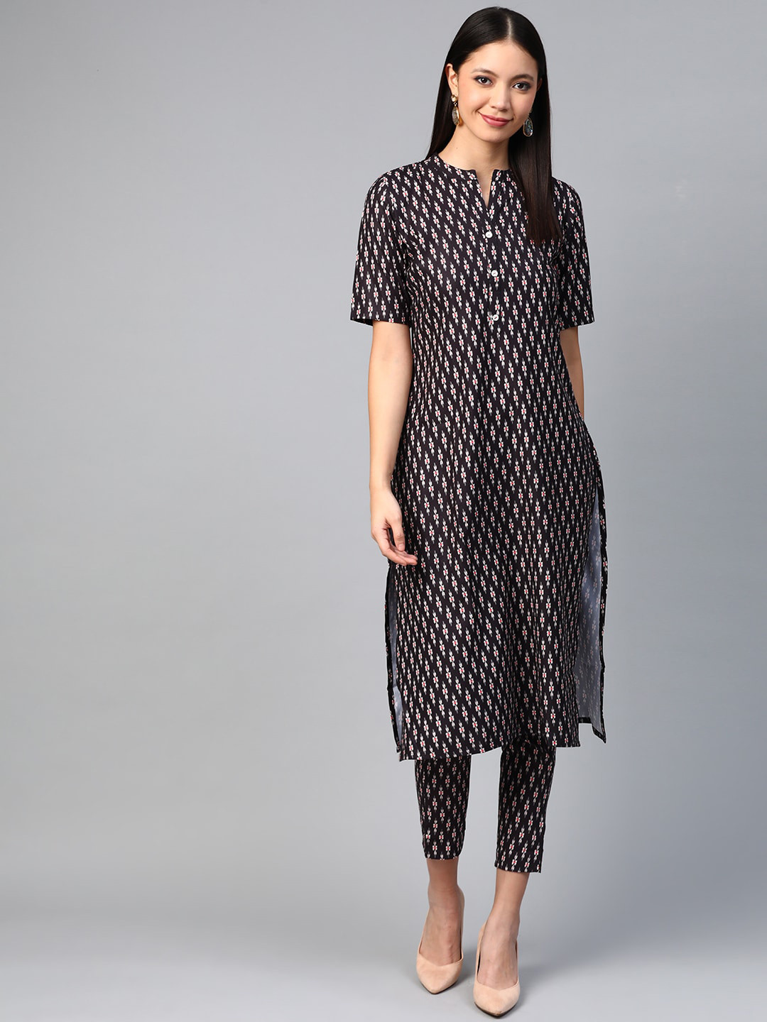 

ZIYAA Women Navy Blue Printed Straight Kurta
