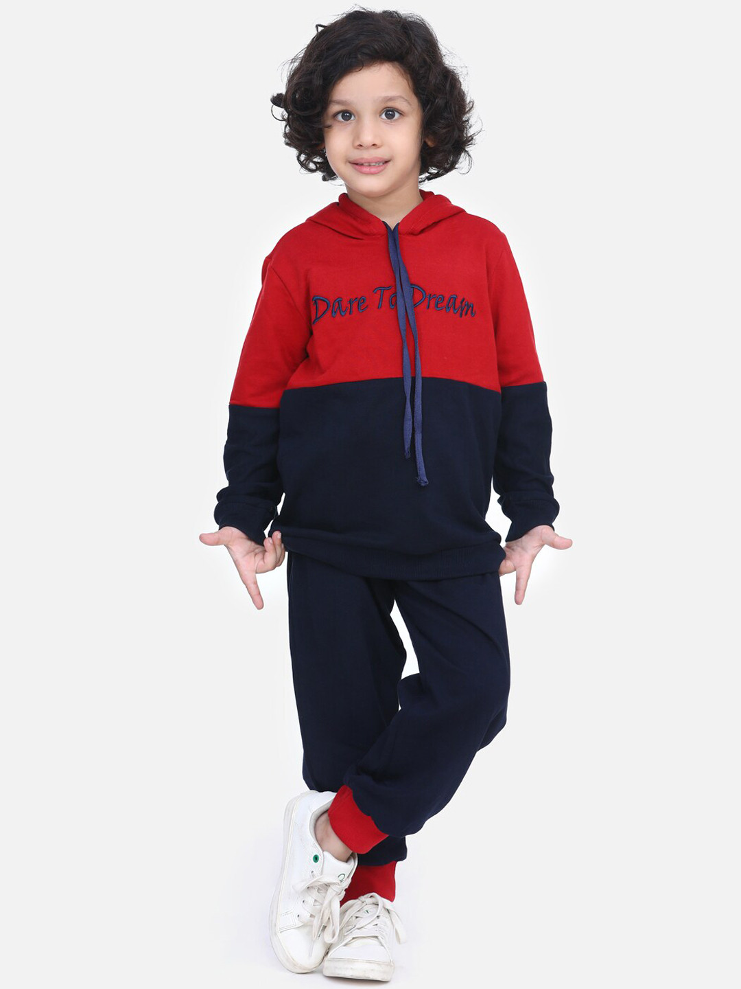 

LilPicks Boys Red & Navy Blue Colourblocked Sweatshirt with Trousers