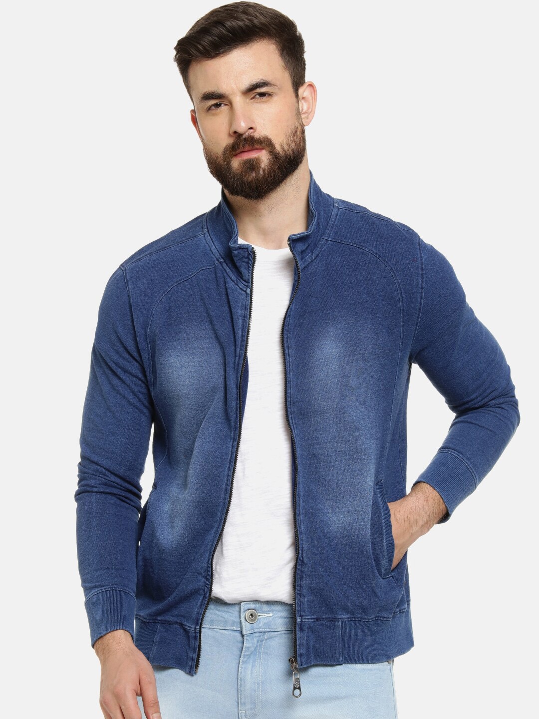 

Campus Sutra Men Blue Solid Denim Jacket