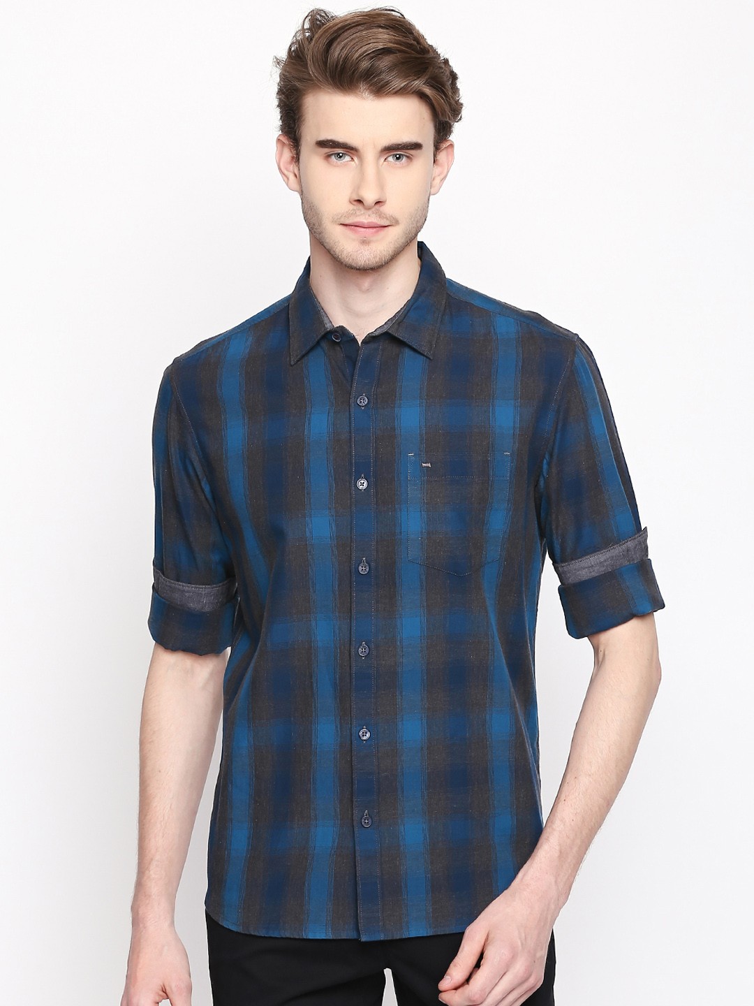 

Basics Men Turquoise Blue Slim Fit Checked Casual Shirt