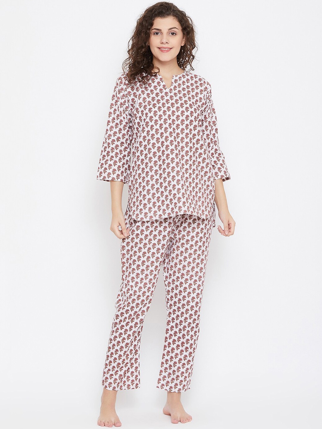 

Clovia Women Brown Printed Night suit