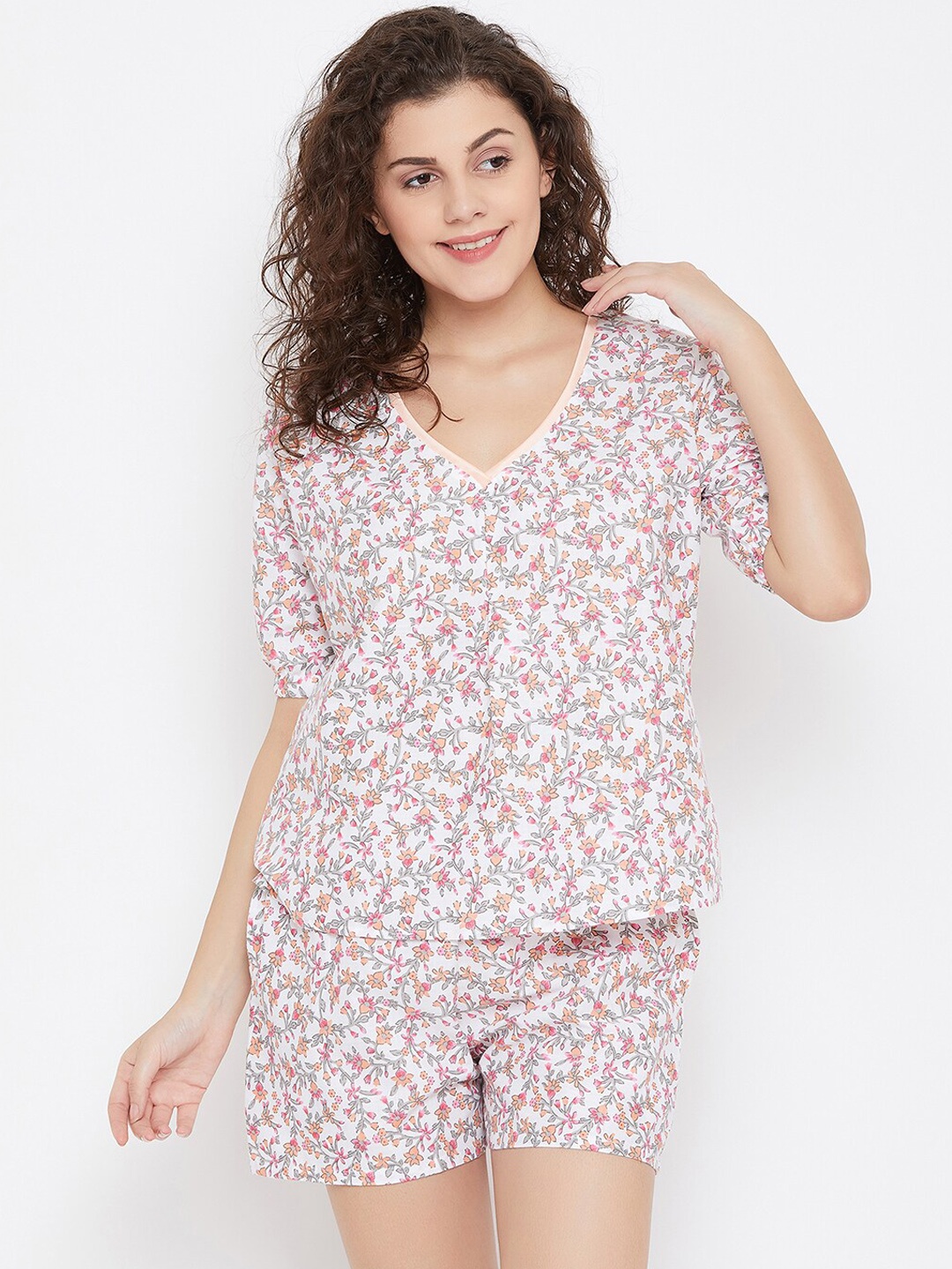 

Clovia Women Pink & White Printed Night suit