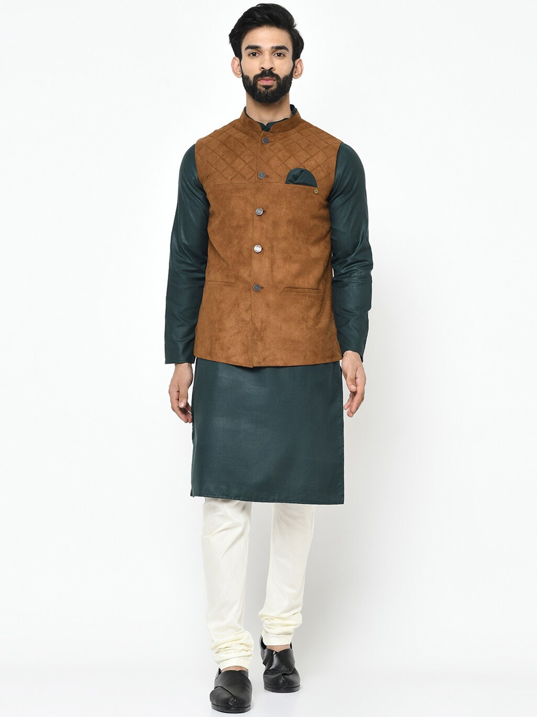

KISAH Men Brown & Green Self Design Kurta with Pyjamas