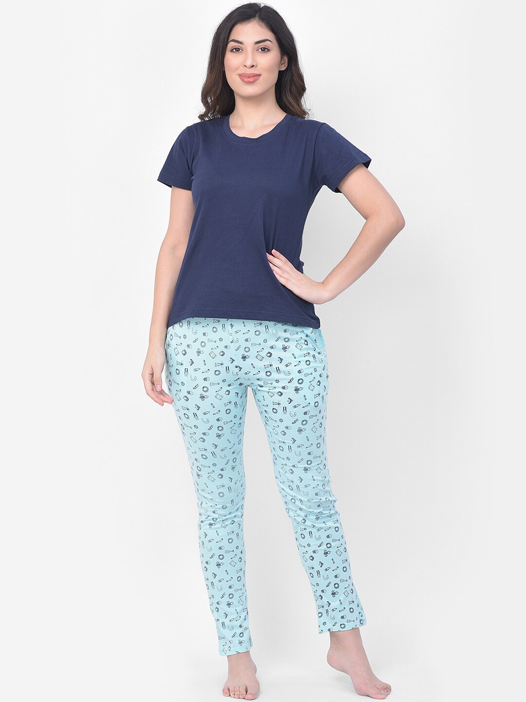 

Clovia Blue Conversational Printed Pure Cotton Night Suit