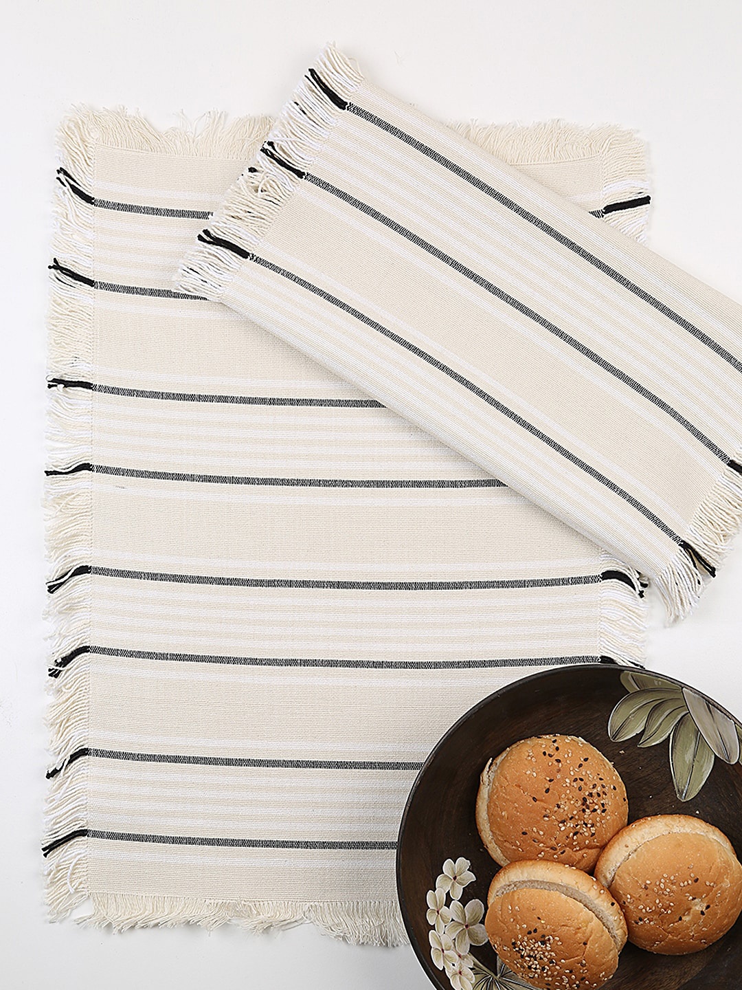 

ellementry Off White & Black Set of 6 Vertical Limits Striped Table Napkins