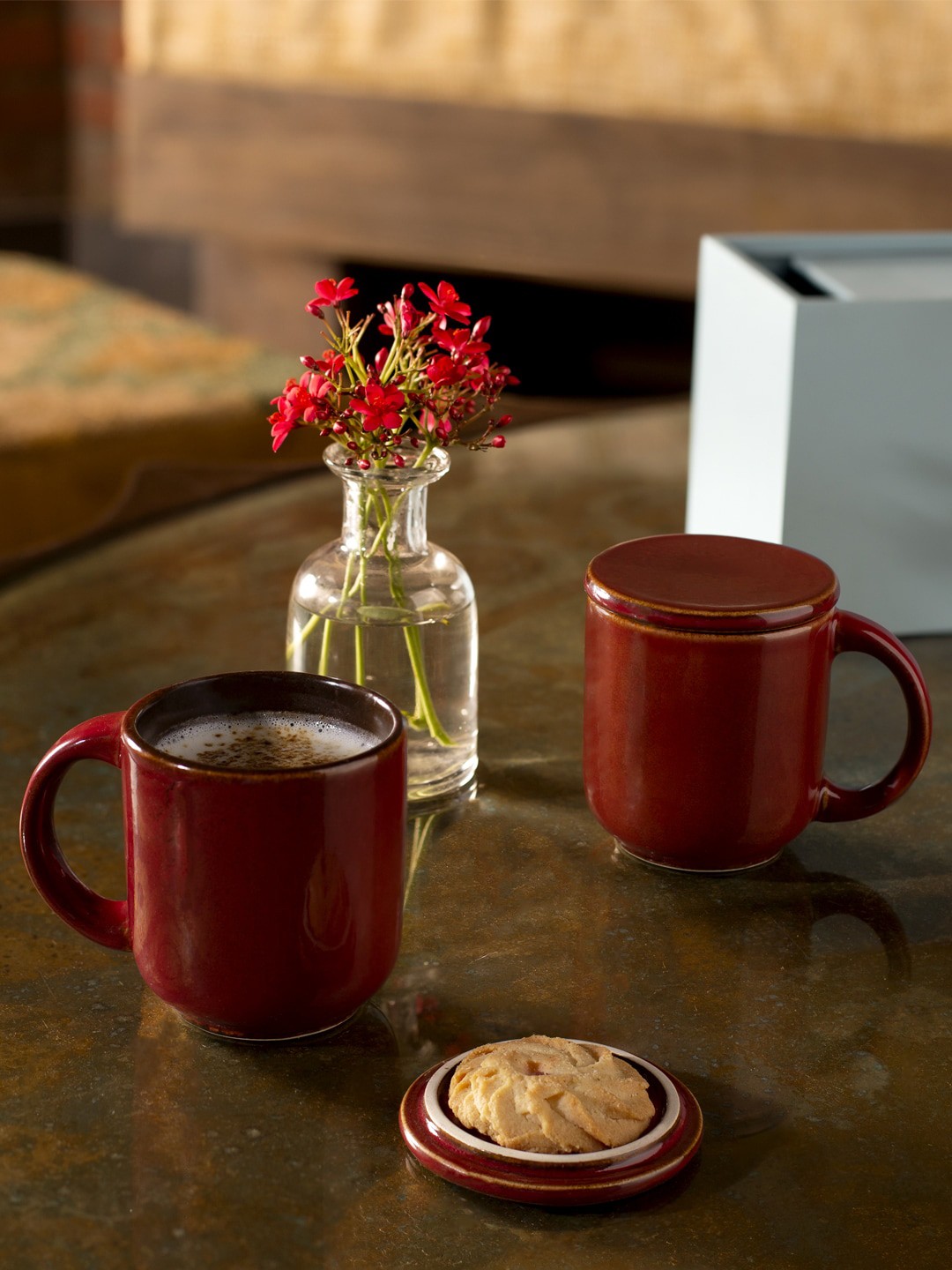 

ellementry Red Set Of 2 Solid Picante Coffee Mugs With Lid
