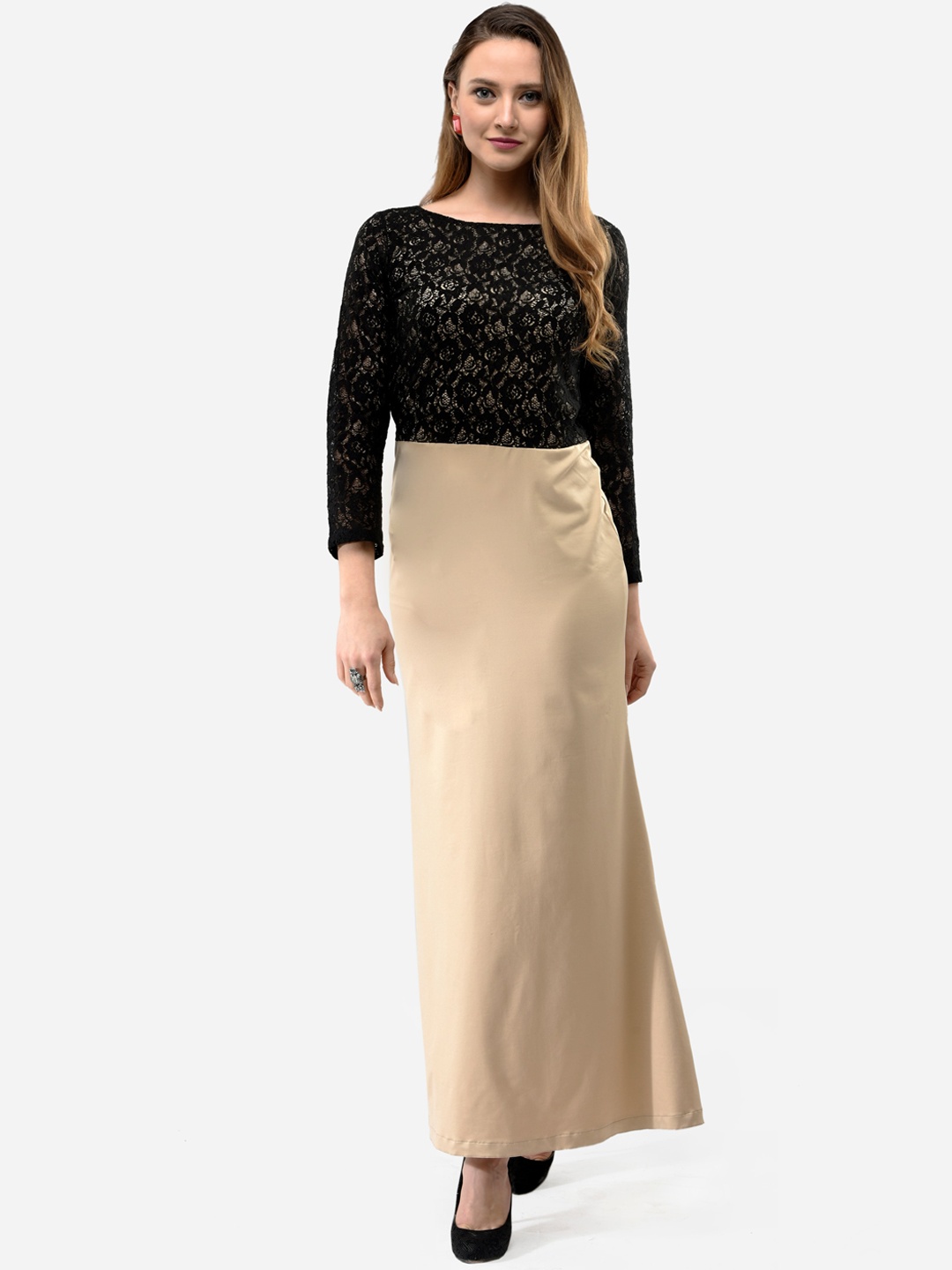 

V&M Women Beige & Black Colourblocked Maxi Dress