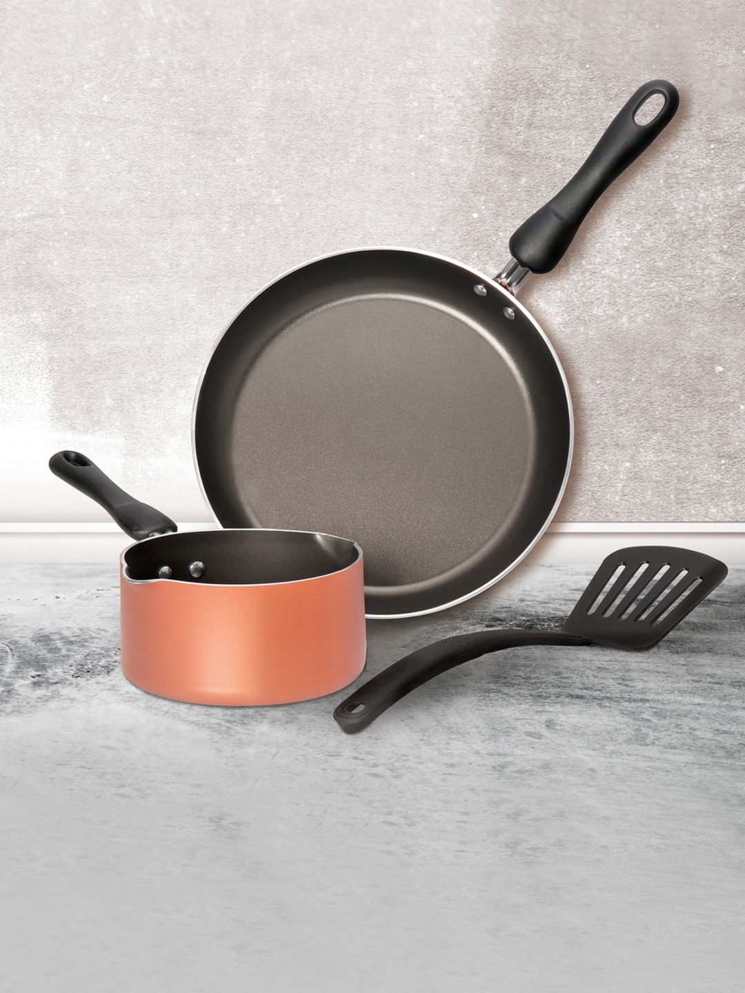 

MEYER Gold-Toned 3 Pcs Non-Stick 24cm Frypan 14cm Milkpan & Nylon Turner Cookware Set