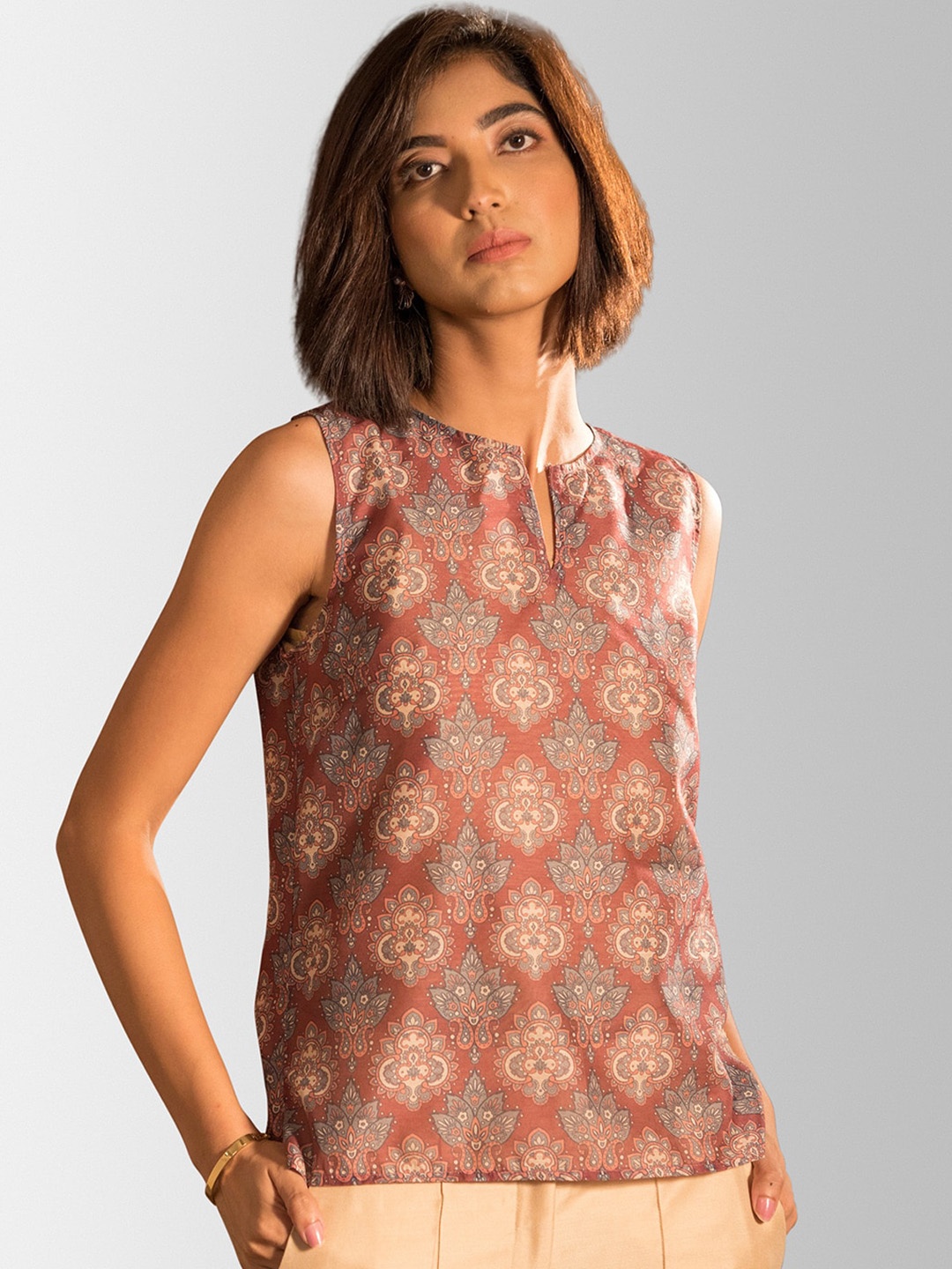 

FableStreet Maroon Printed Pure Cotton Top