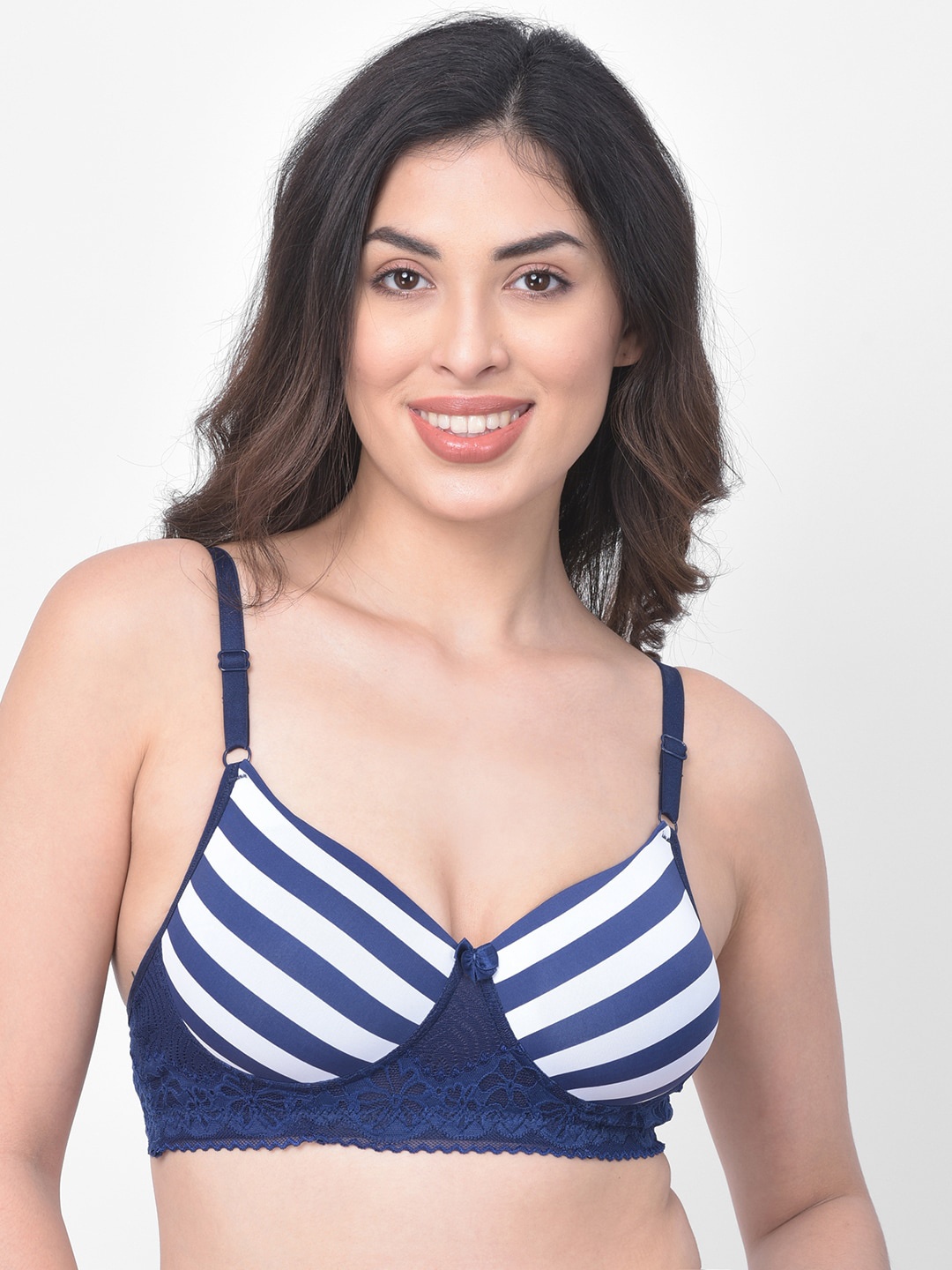 

Clovia Blue & White Printed Non-Wired Lightly Padded T-shirt Bra BR1806Q0836E-Blue