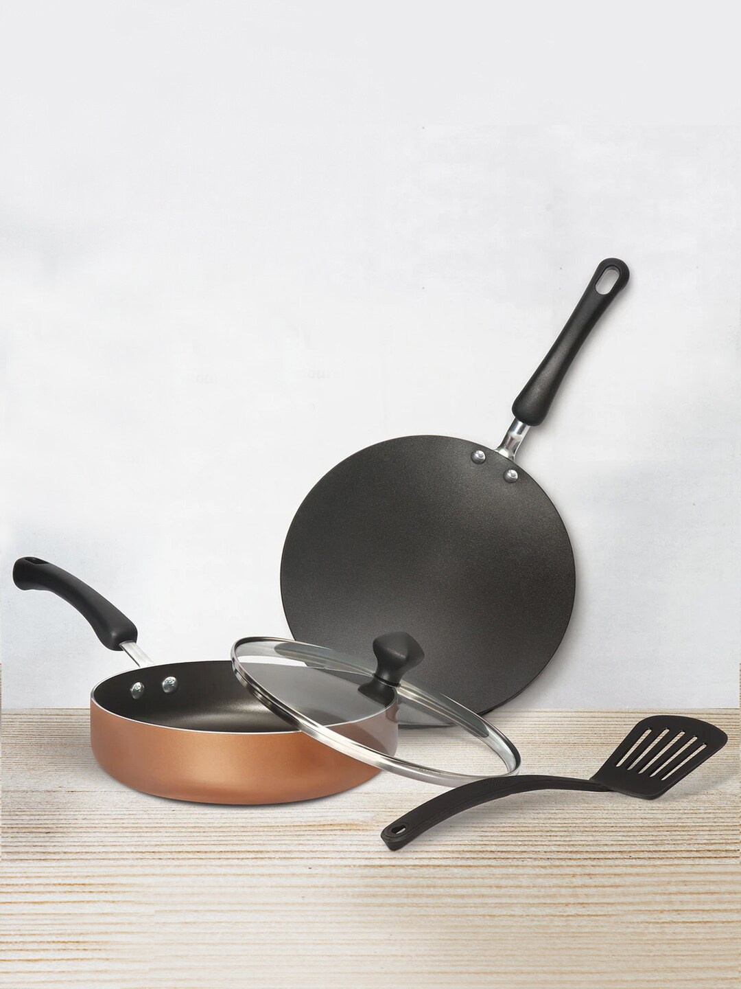

Meyer Gold-Toned 4 Pcs Cookware Set Sautepan+Curved Roti/Chappati Tawa+Nylon Turner