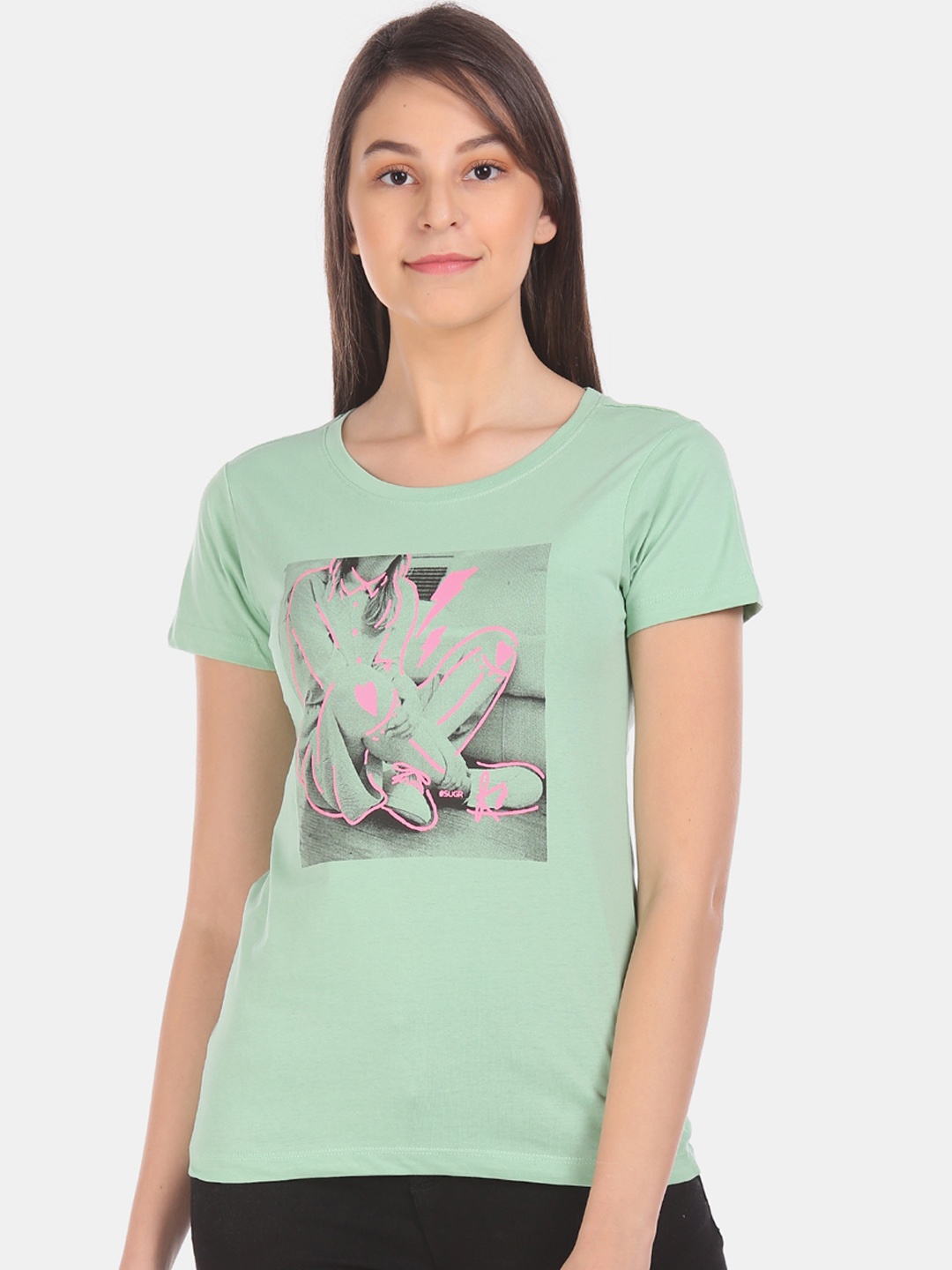 

Sugr Women Green Printed Round Neck Pure Cotton T-shirt