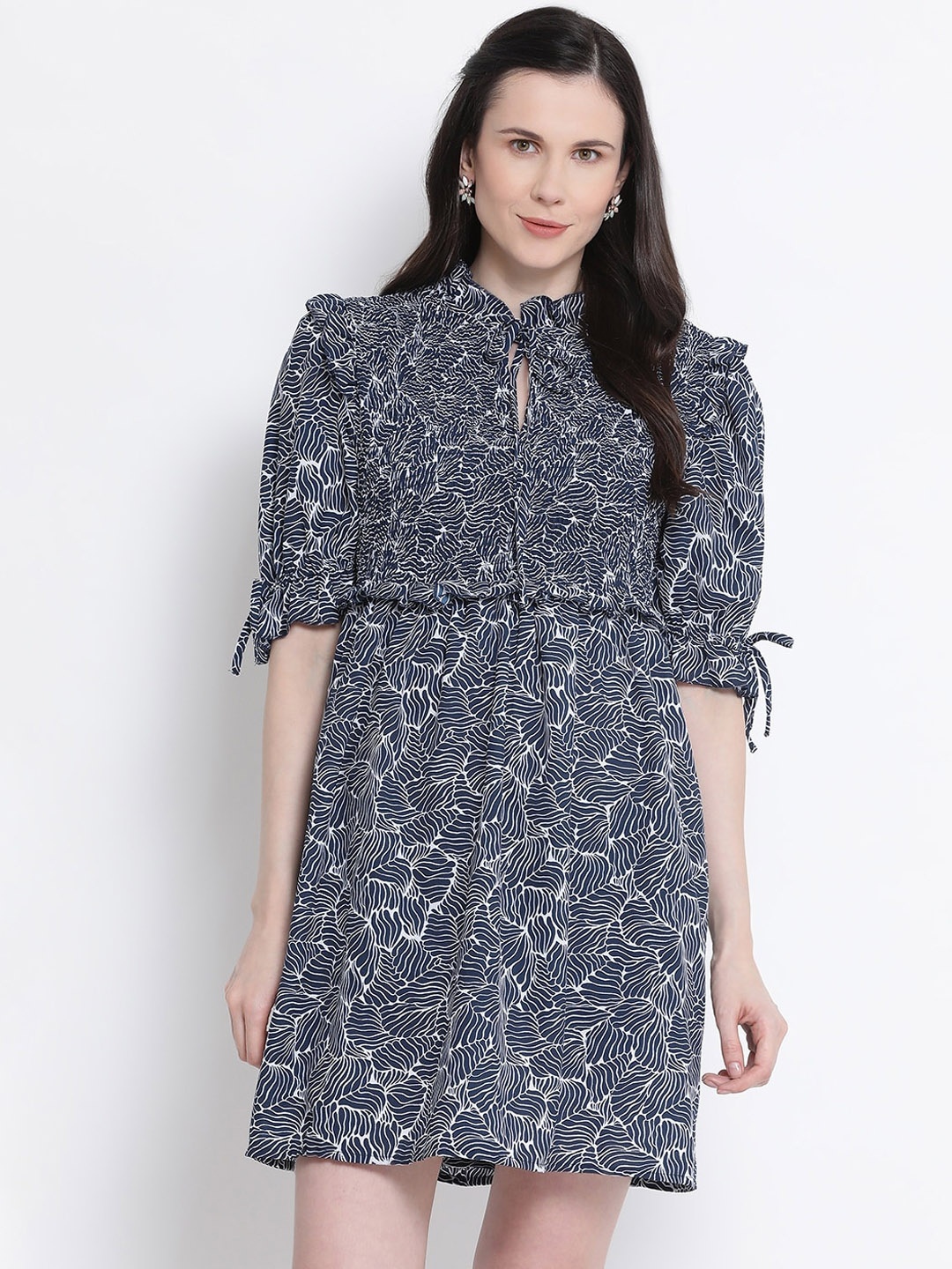 

Oxolloxo Women Blue Printed Fit and Flare Dress