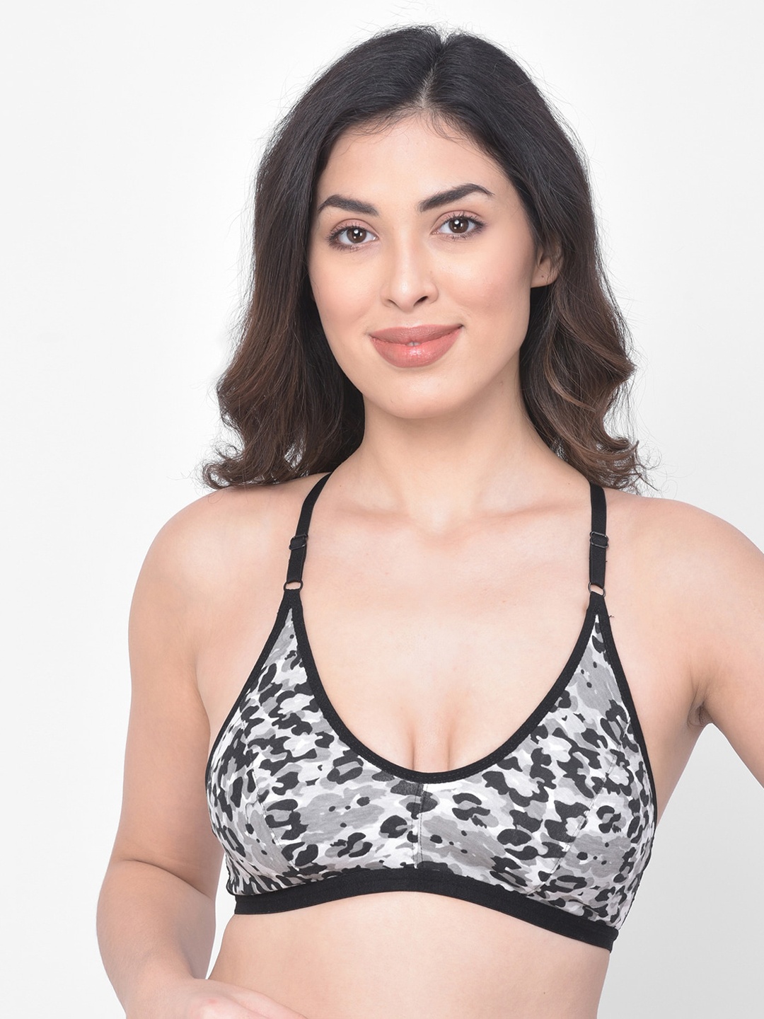

Clovia Black & White Printed Non-Wired Non Padded Everyday Bra BR1478Y18