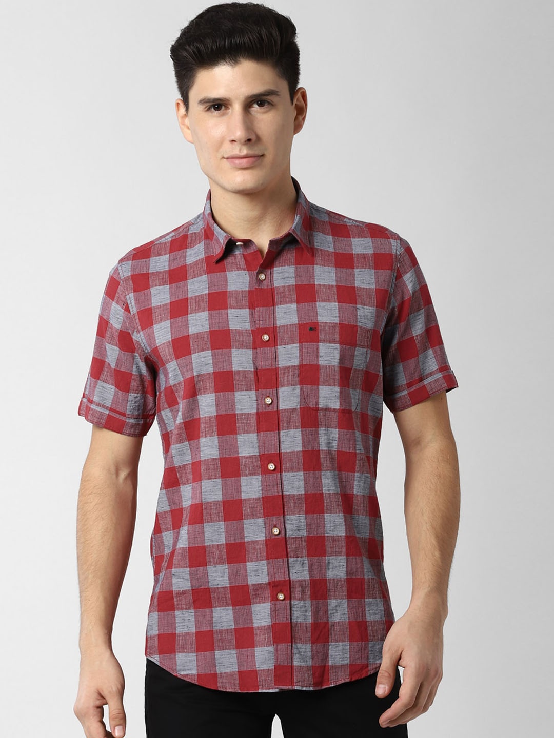 

Peter England Casuals Men Red & Blue Slim Fit Checked Casual Shirt