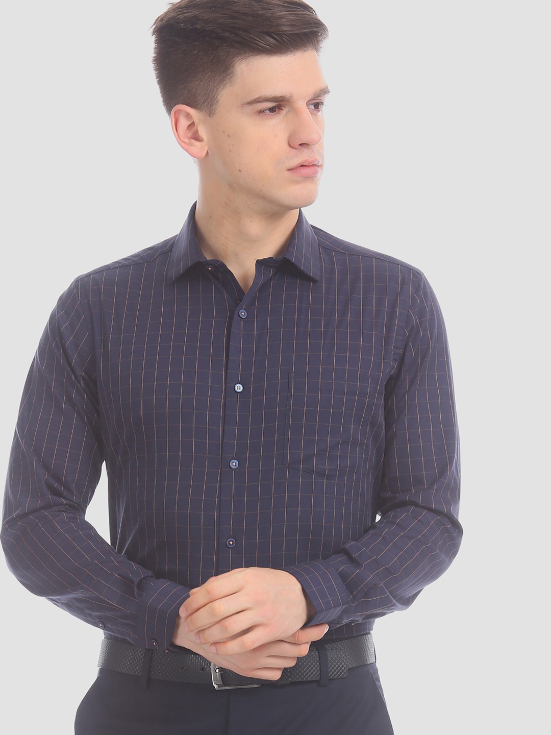 

Arrow Men Blue Skinny Fit Checked Casual Shirt