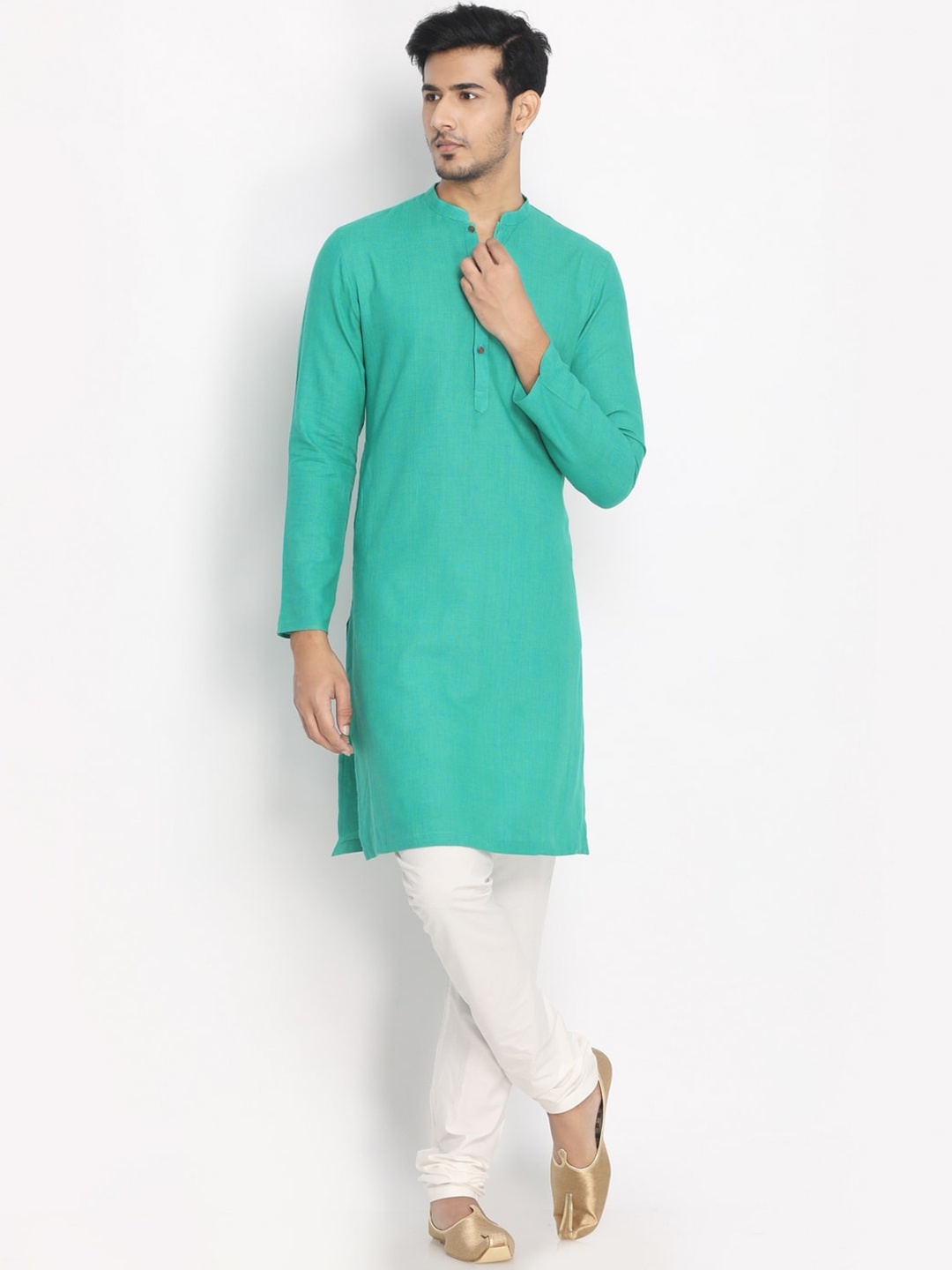 

Manyavar Men Green Solid Straight Kurta
