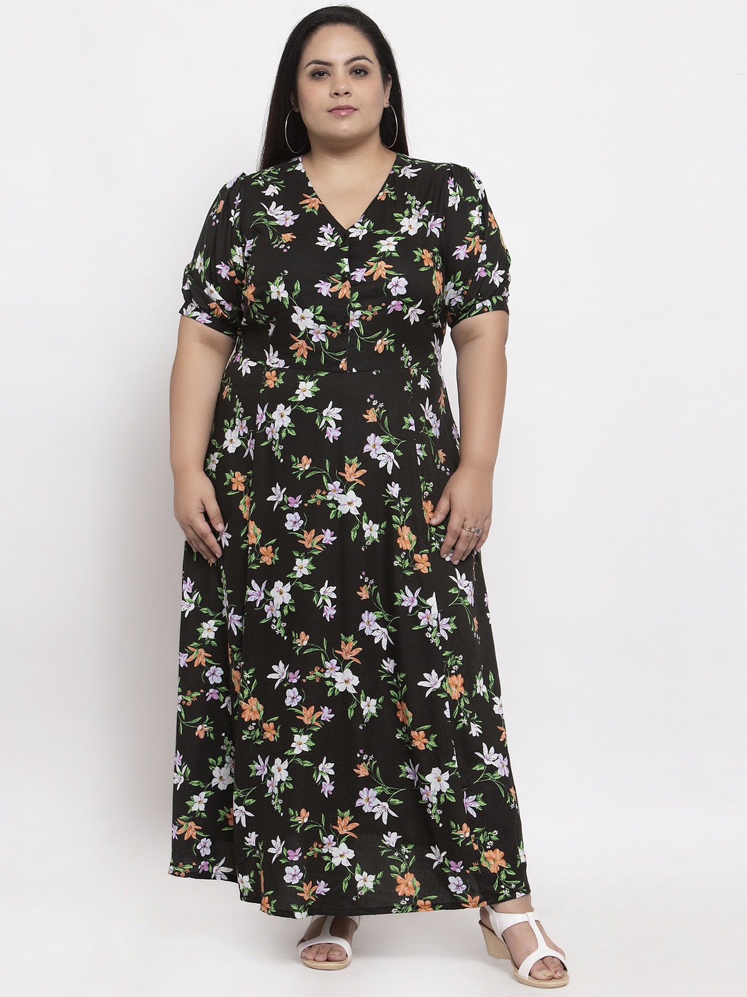 

plusS Women Black & White Floral Printed Maxi Dress