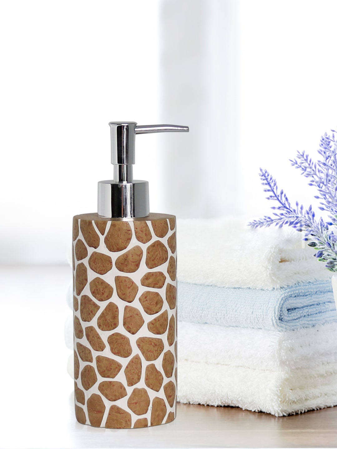 

Shresmo Off-White & Brown Liquid Soap Dispenser