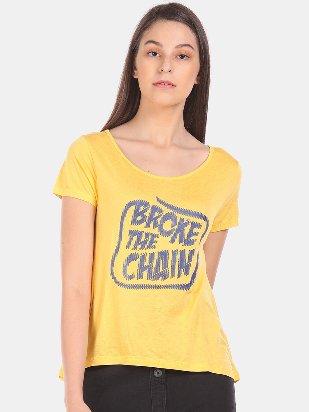 

Sugr Women Yellow Printed Round Neck T-shirt