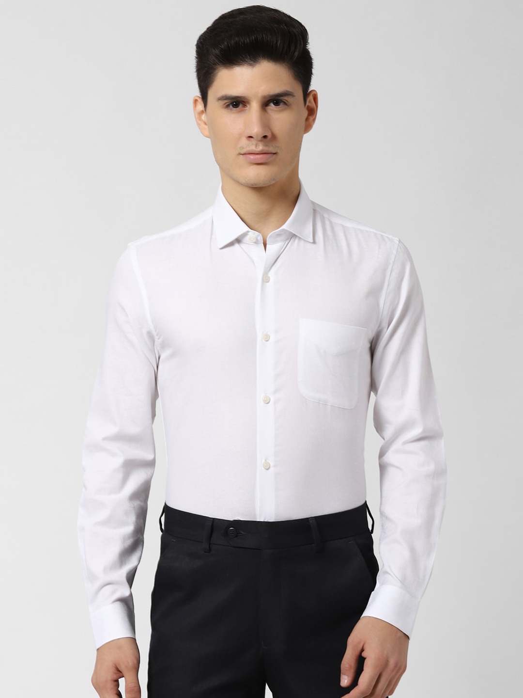 

Peter England Elite Men White Slim Fit Solid Formal Shirt