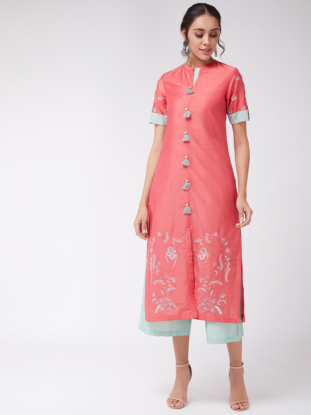

Pannkh Women Pink & Coral Solid Straight Kurta