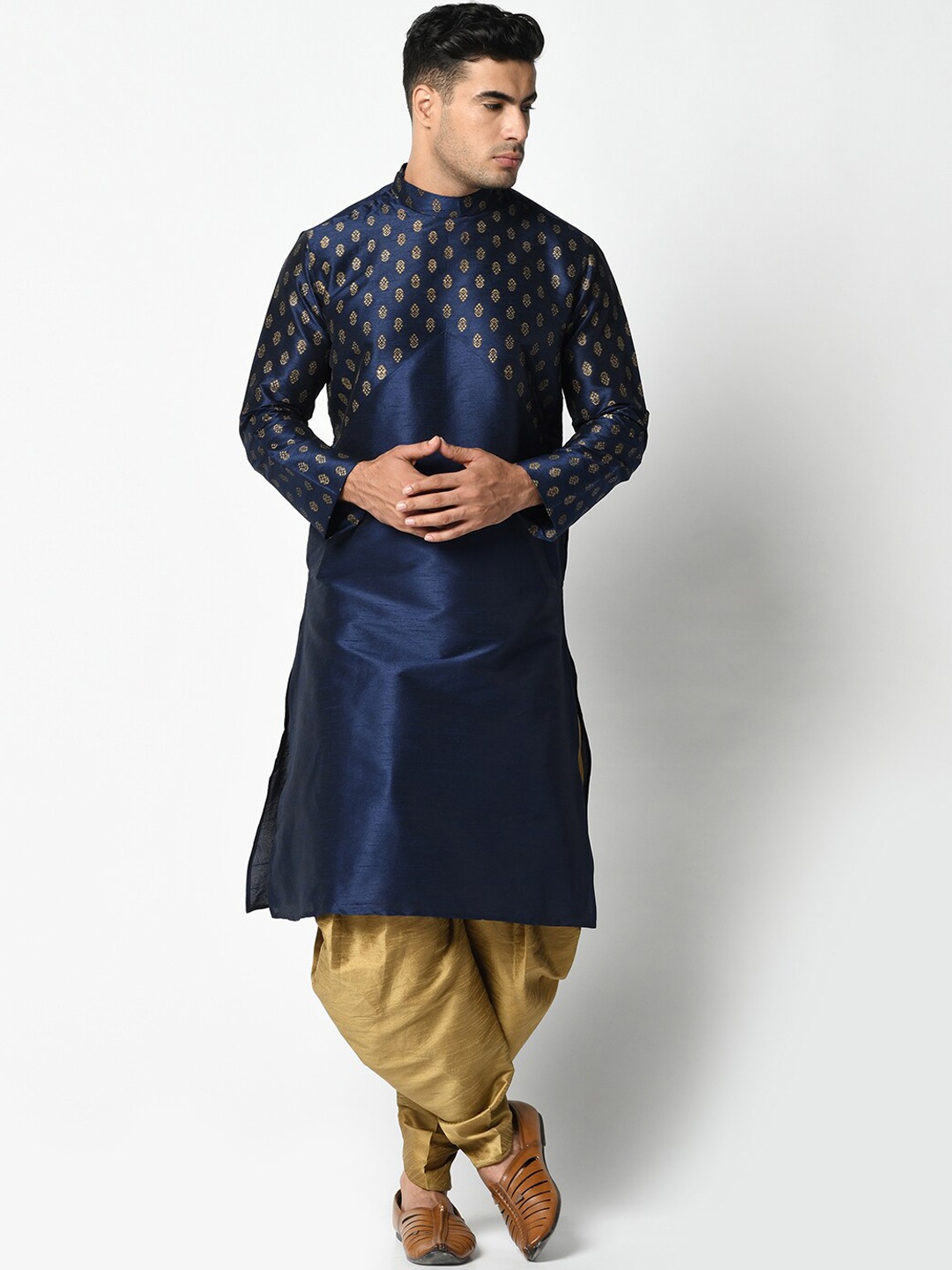 

DEYANN Men Navy Blue & Gold-Coloured Printed Kurta with Patiala
